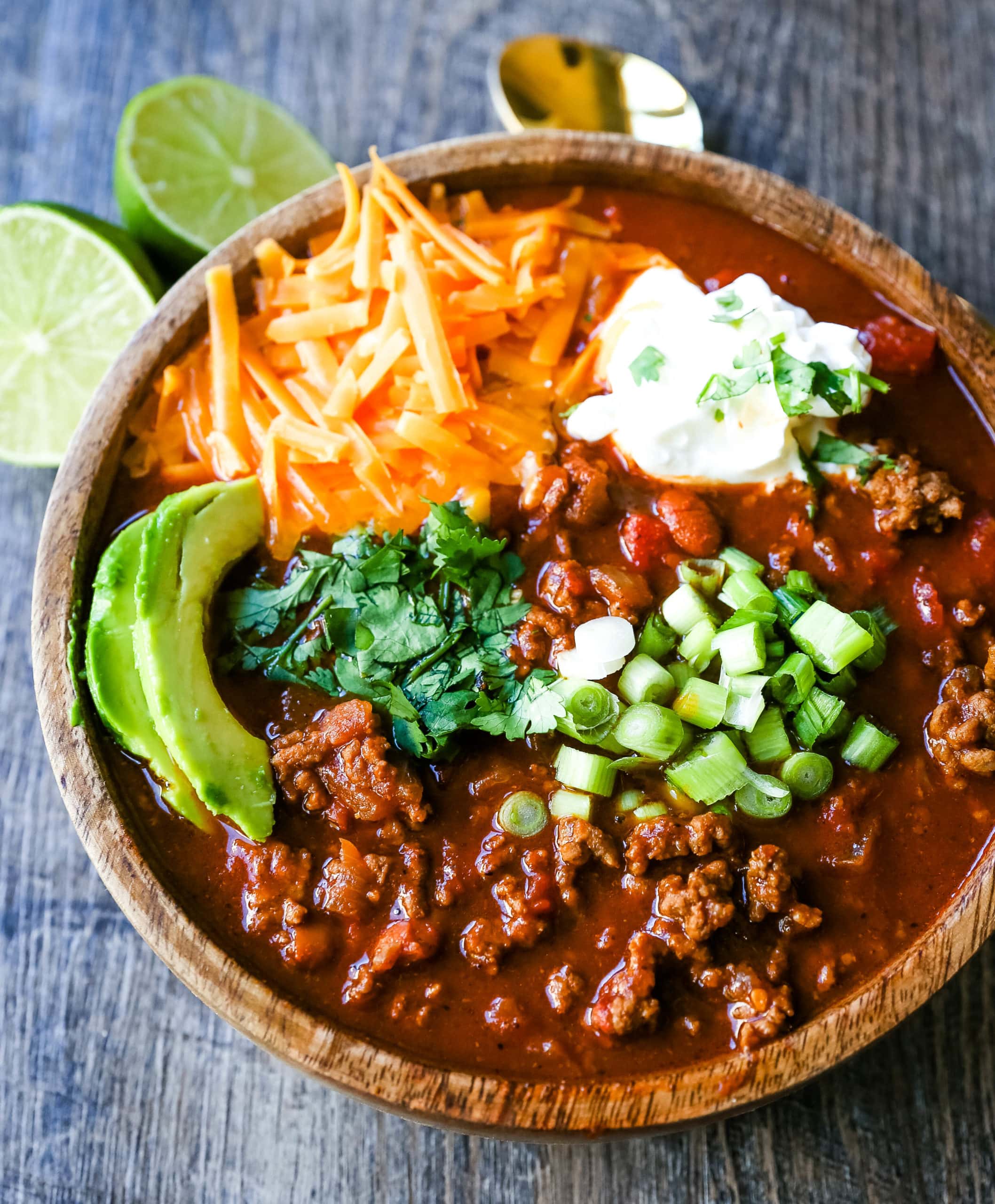 Award-Winning Beef Chili Recipe Chili Cook-Off Winning Beef Chili Recipe. There are SECRET ingredients that make this a winning chili recipe. How to make the best chili around! People will be begging for the recipe and want to know your secrets. www.modernhoney.com #chili #chilirecipe #beefchili 