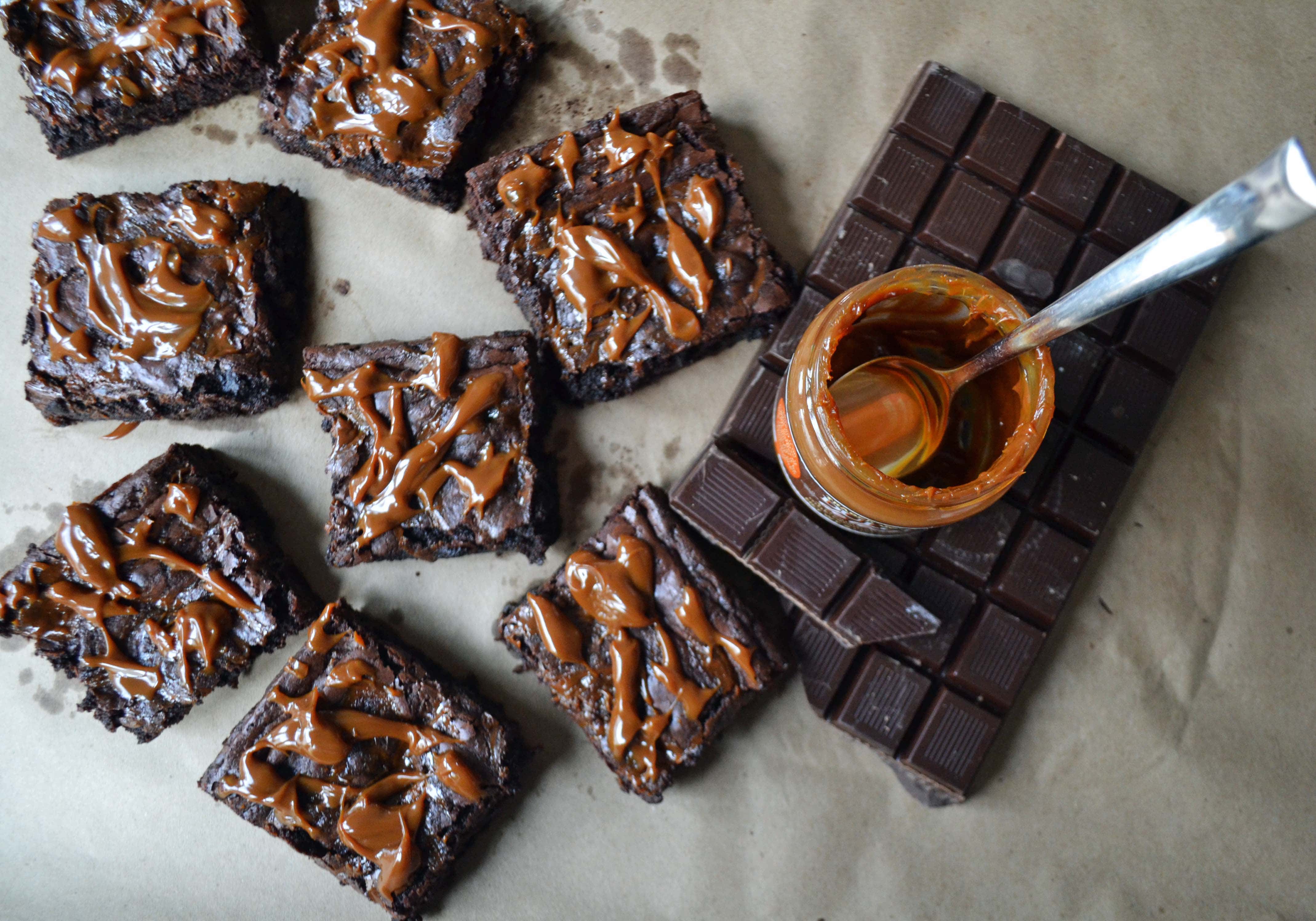 Better than a Boyfriend Brownies with Dulce de Leche Caramel by Modern Honey - www.modernhoney.com