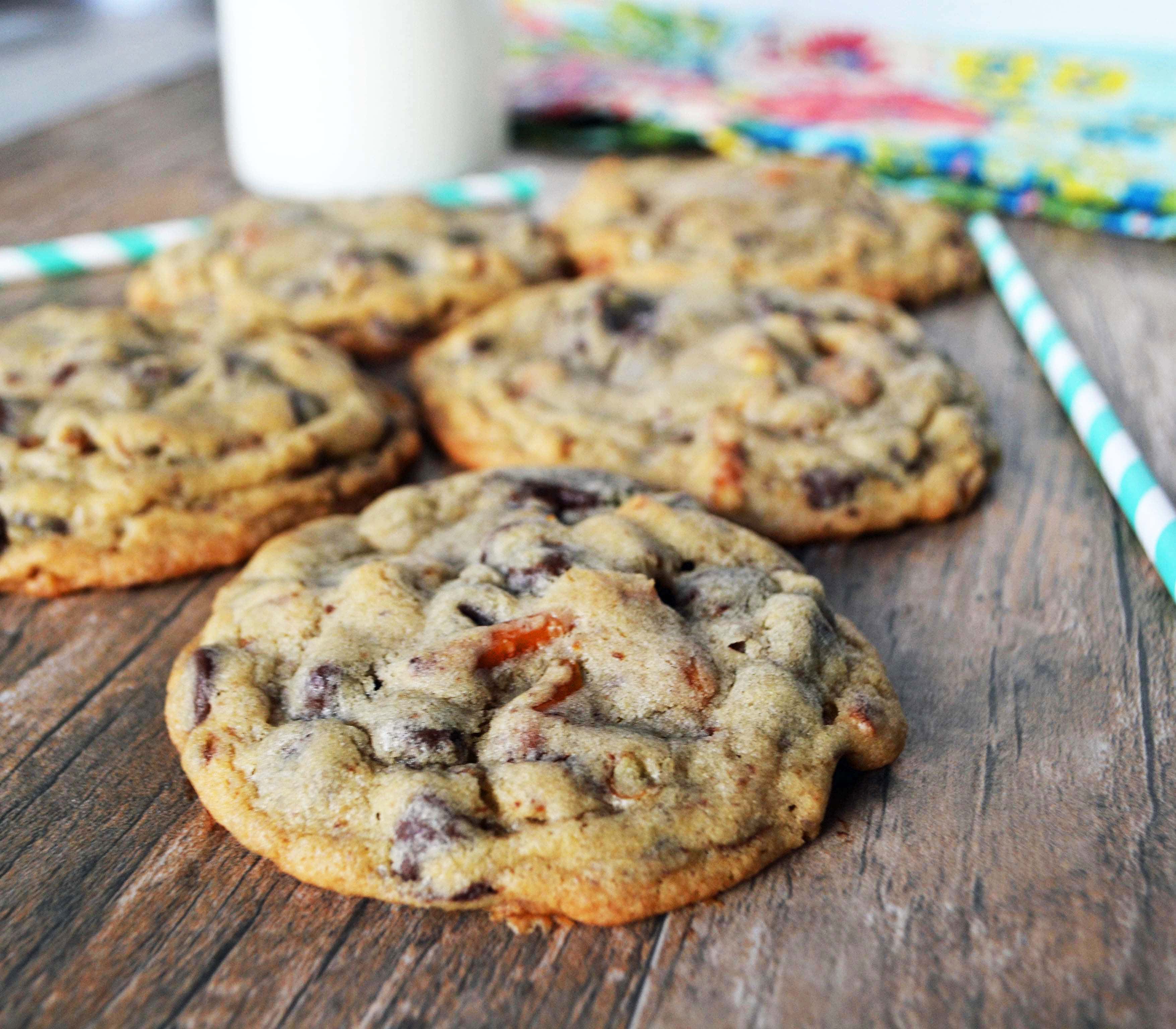 Salty Sweet Caramel Pretzel Cookies by Modern Honey - www.modernhoney.com