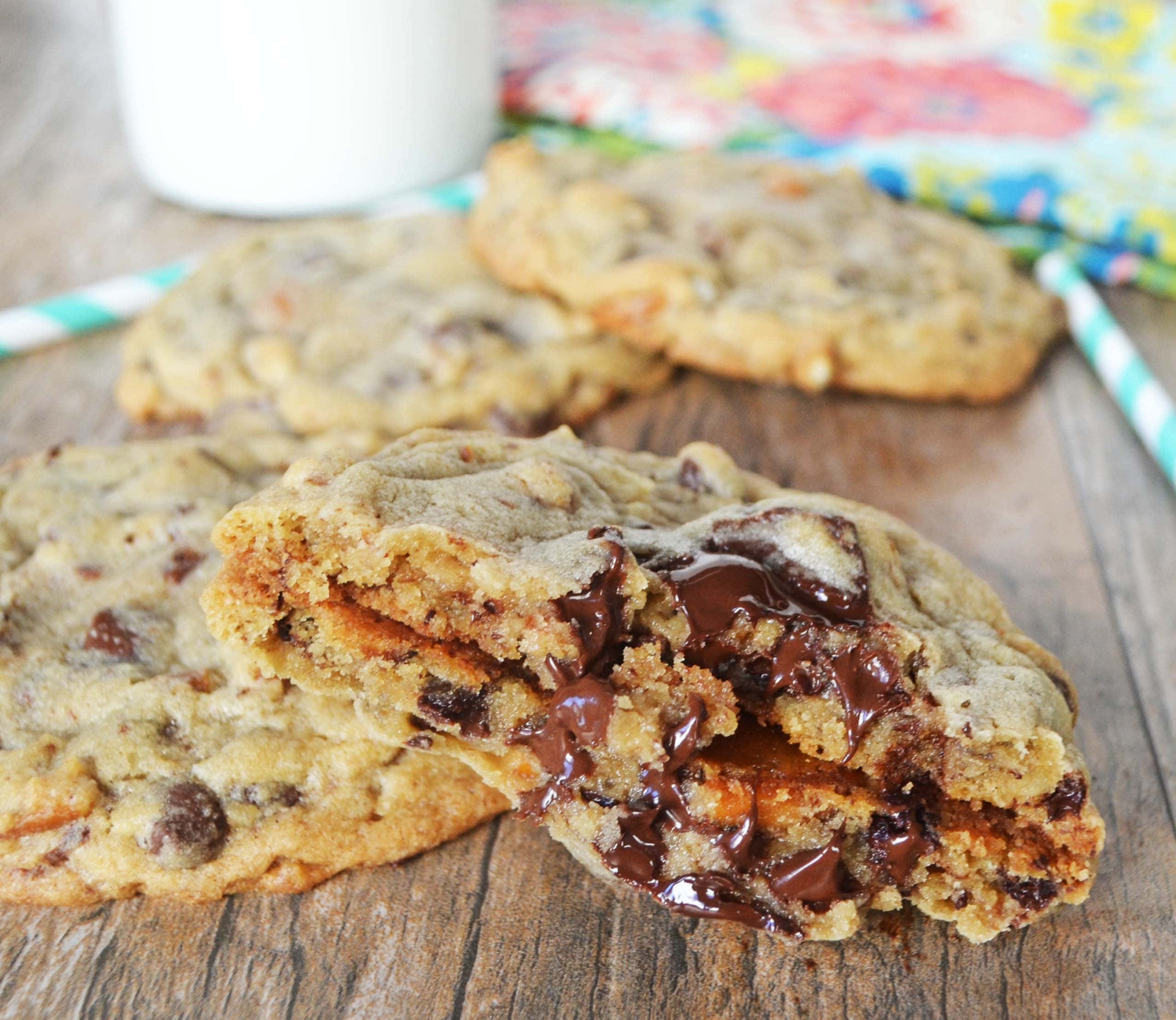 Salty Sweet Caramel Pretzel Cookies by Modern Honey. Perfect chocolate chip cookies with caramel bits and pretzel pieces. A salty sweet cookie that everyone loves! www.modernhoney.com