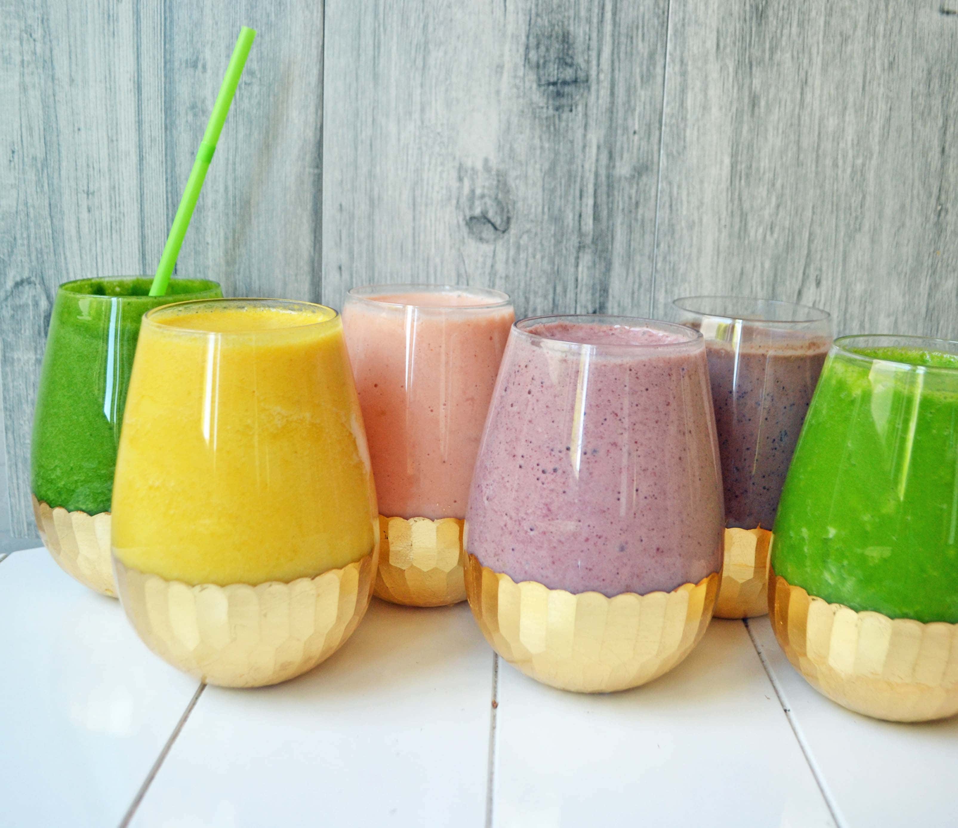 Superfood Smoothie Recipes. 6 Fresh and Healthy Smoothie Recipes. How to feel healthy drinking smoothies every day. www.modernhoney.com #smoothies #healthy #smoothierecipes 