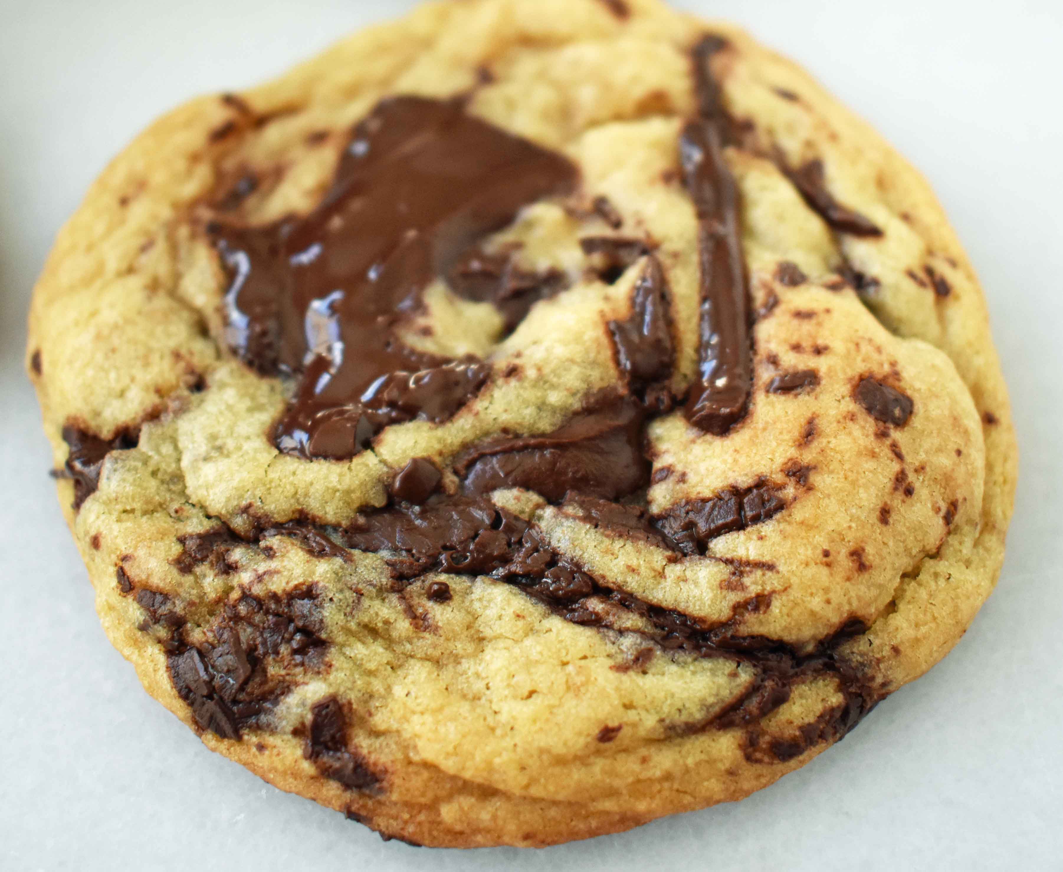 Ultimate Chocolate Chip Cookies. The perfect chocolate chip cookie recipe every single time. www.modernhoney.com