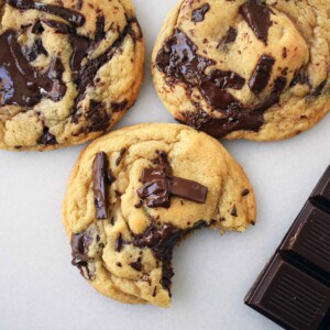 Ultimate Chocolate Chip Cookies. The perfect chocolate chip cookie recipe every single time. www.modernhoney.com
