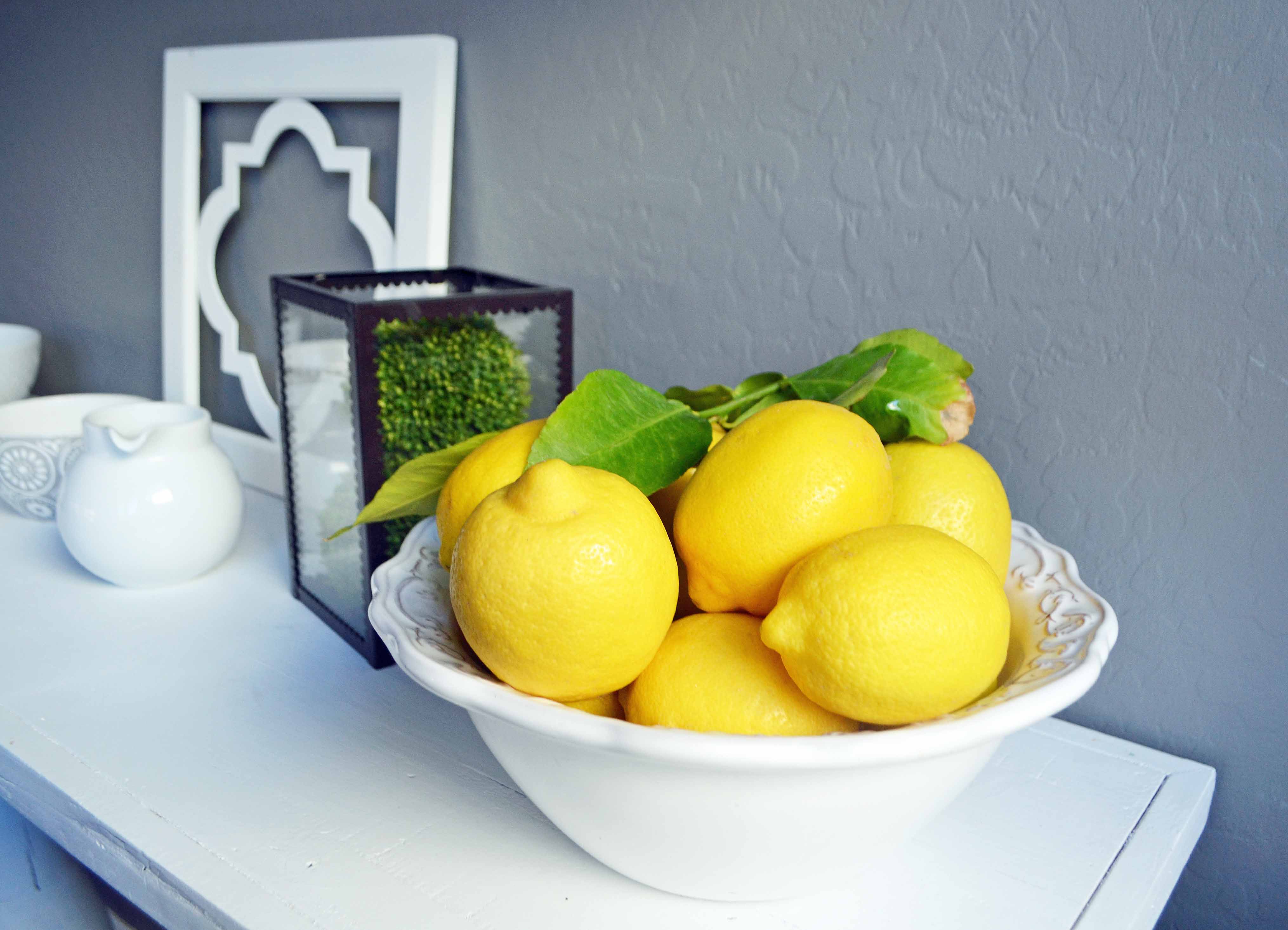 Hand picked Arizona lemons used to make Greek Yogurt Lemon Bread. www.modernhoney.com