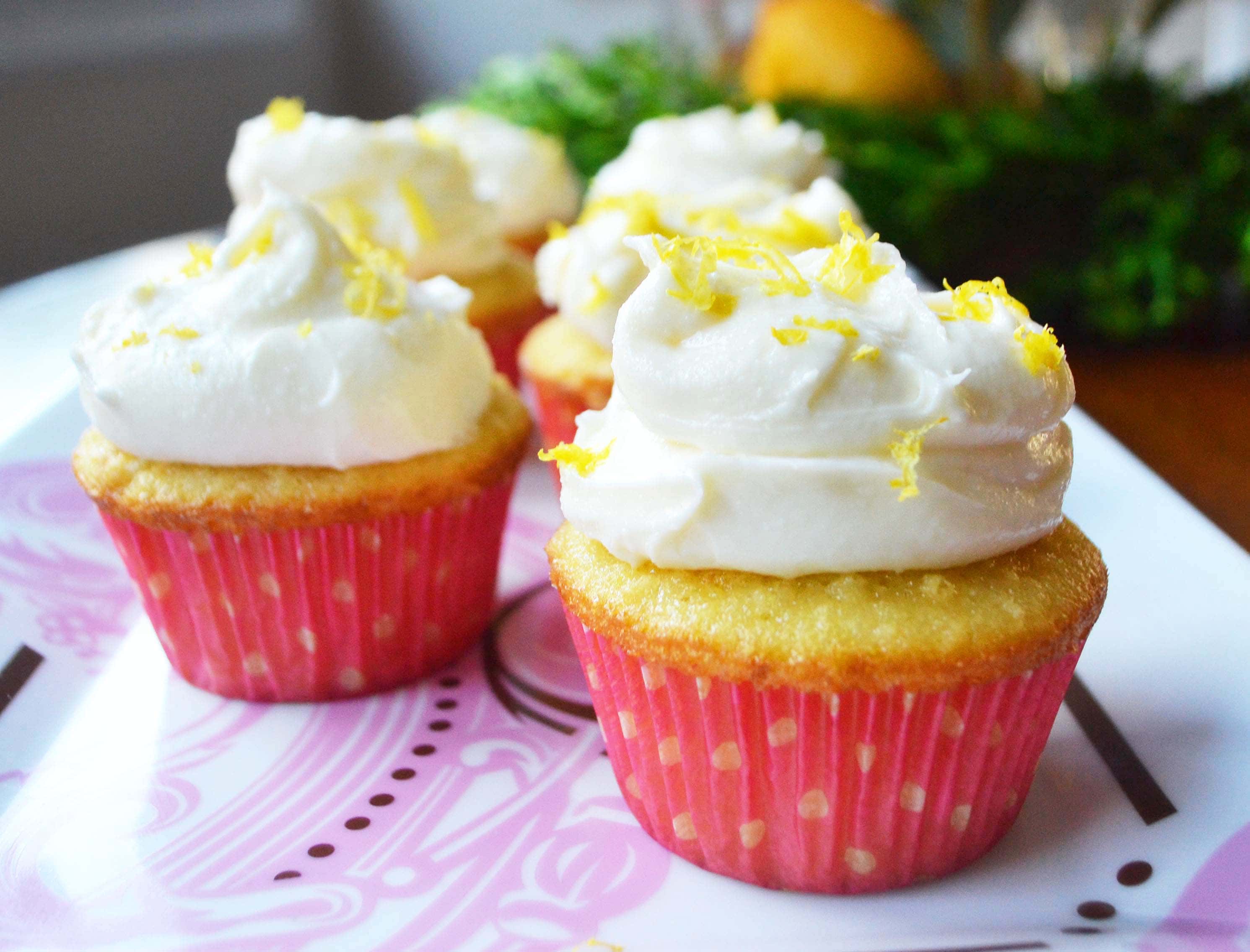 Italian Lemon Cupcakes with Sweet Ricotta Cream by Modern Honey - www.modernhoney.com