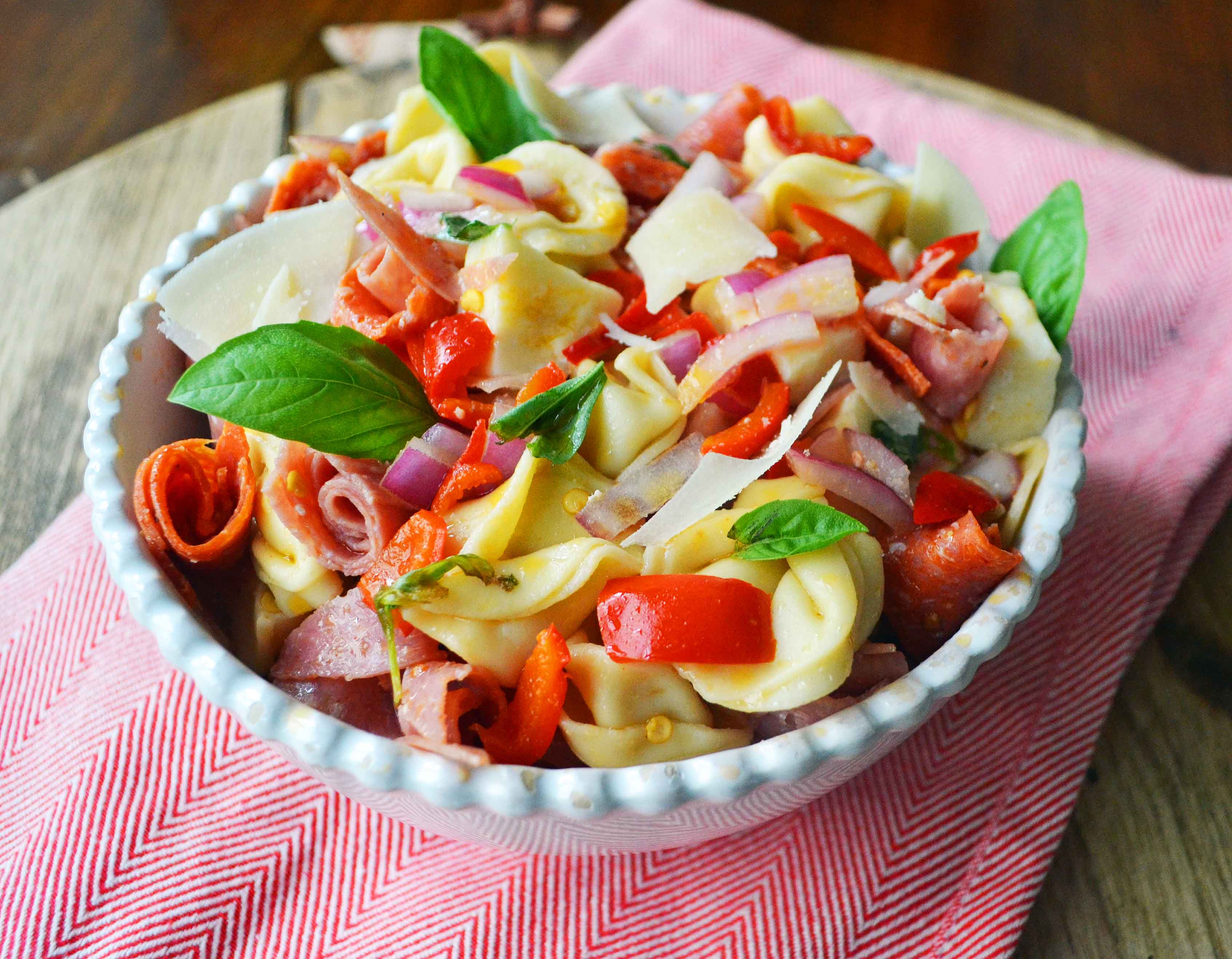 Antipasto Tortellini Pasta Salad by Modern Honey l www.modernhoney.com