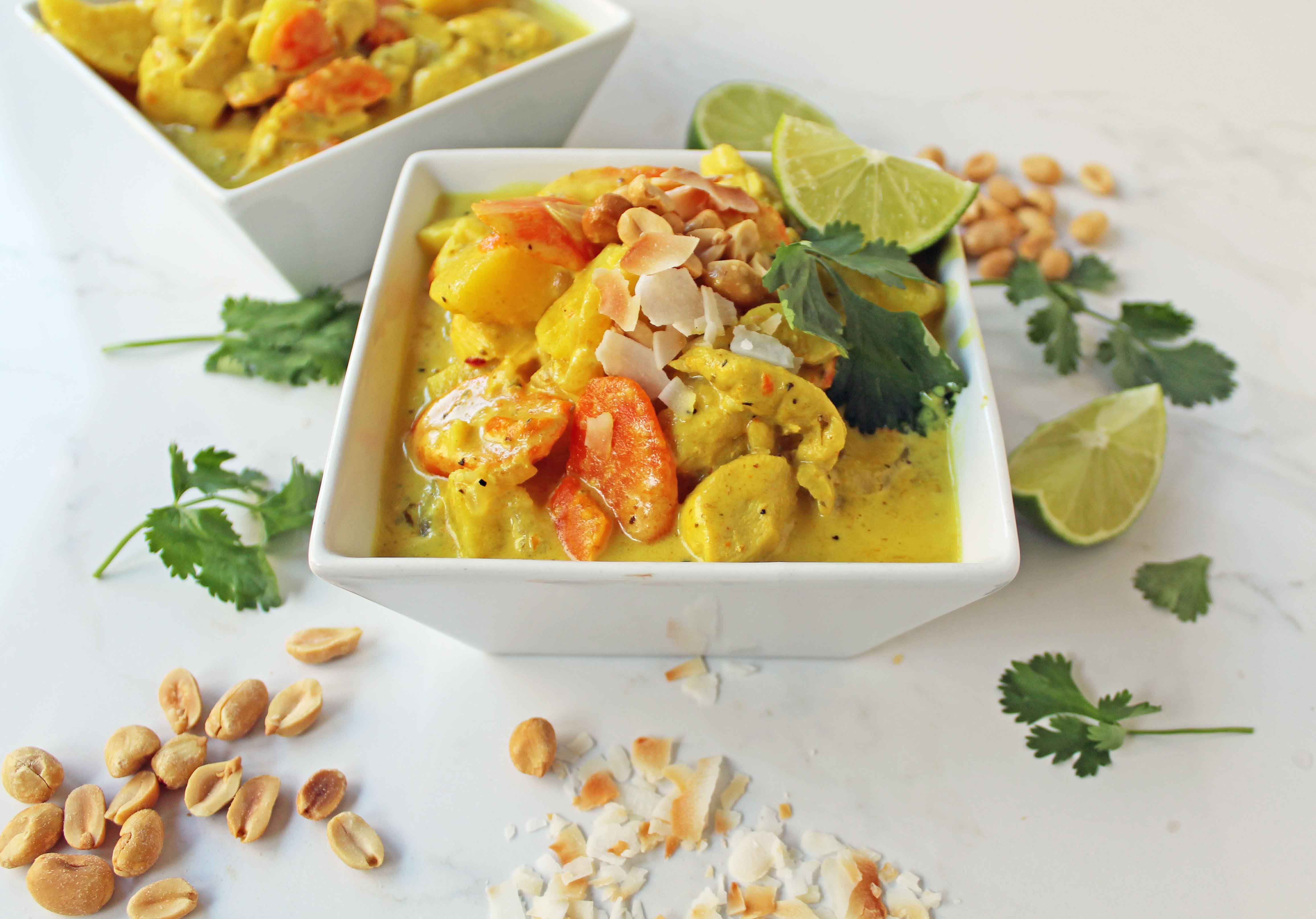 Green Monster Chicken Curry Bowls by Modern Honey. Gluten-free dinner made in 30 minutes. Popular Green Curry Chicken and Vegetables dish. 