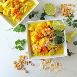 Green Monster Chicken Curry Bowls by Modern Honey. Gluten-free dinner made in 30 minutes. Popular Green Curry Chicken and Vegetables dish.