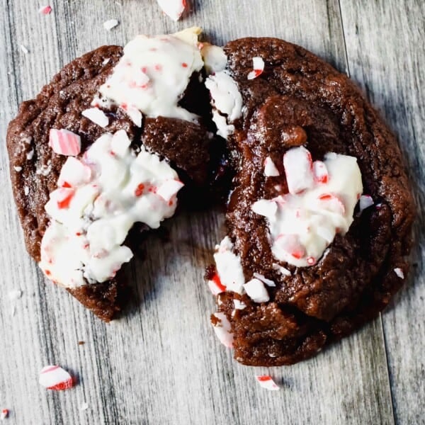 Chocolate Peppermint Bark Cookies. Soft, chewy, rich chocolate chunk cookies with white chocolate peppermint bark cookies. Candy cane chocolate cookies. White chocolate peppermint candy cane chocolate cookies. www.modernhoney.com #christmascookies #christmascookie #cookie #cookies #chocolate