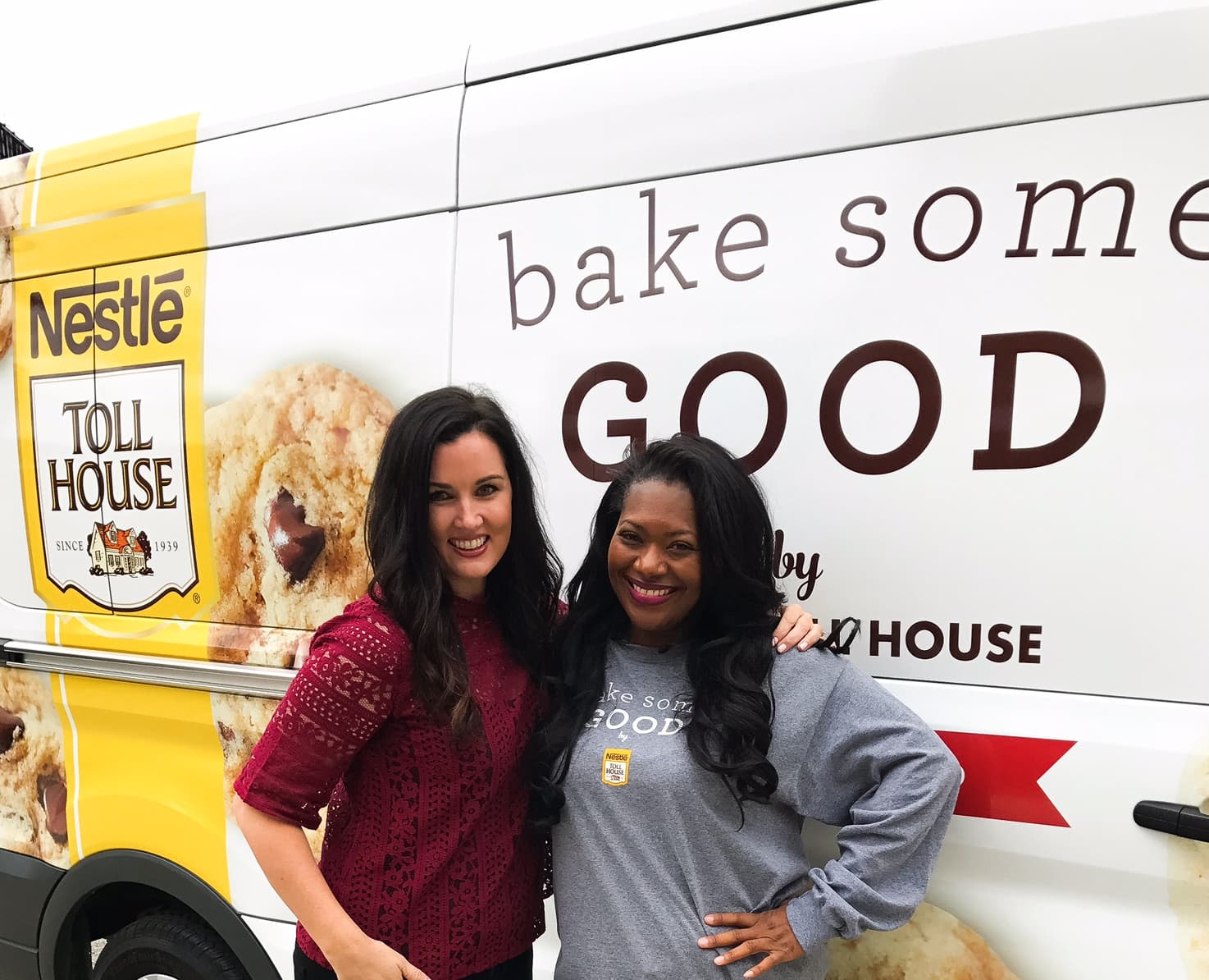 Bake Some Good by Nestle. Melissa Stadler and Cherise delivering baked goods in Chicago.