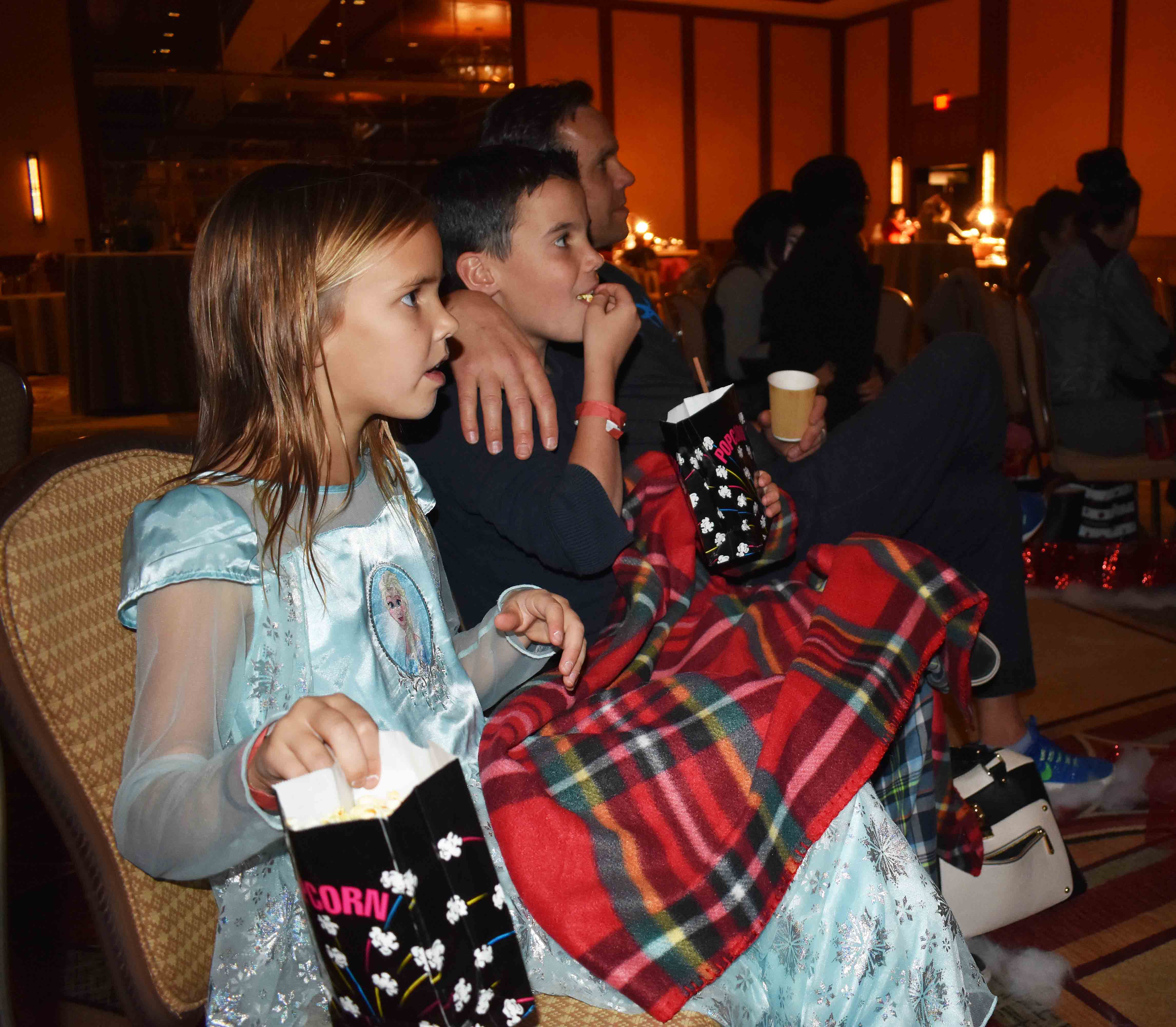 Arizona Four Seasons Christms + Homemade Hot Chocolate. Festive Flicks Christmas at Four Seasons Scottsdale Troon North.