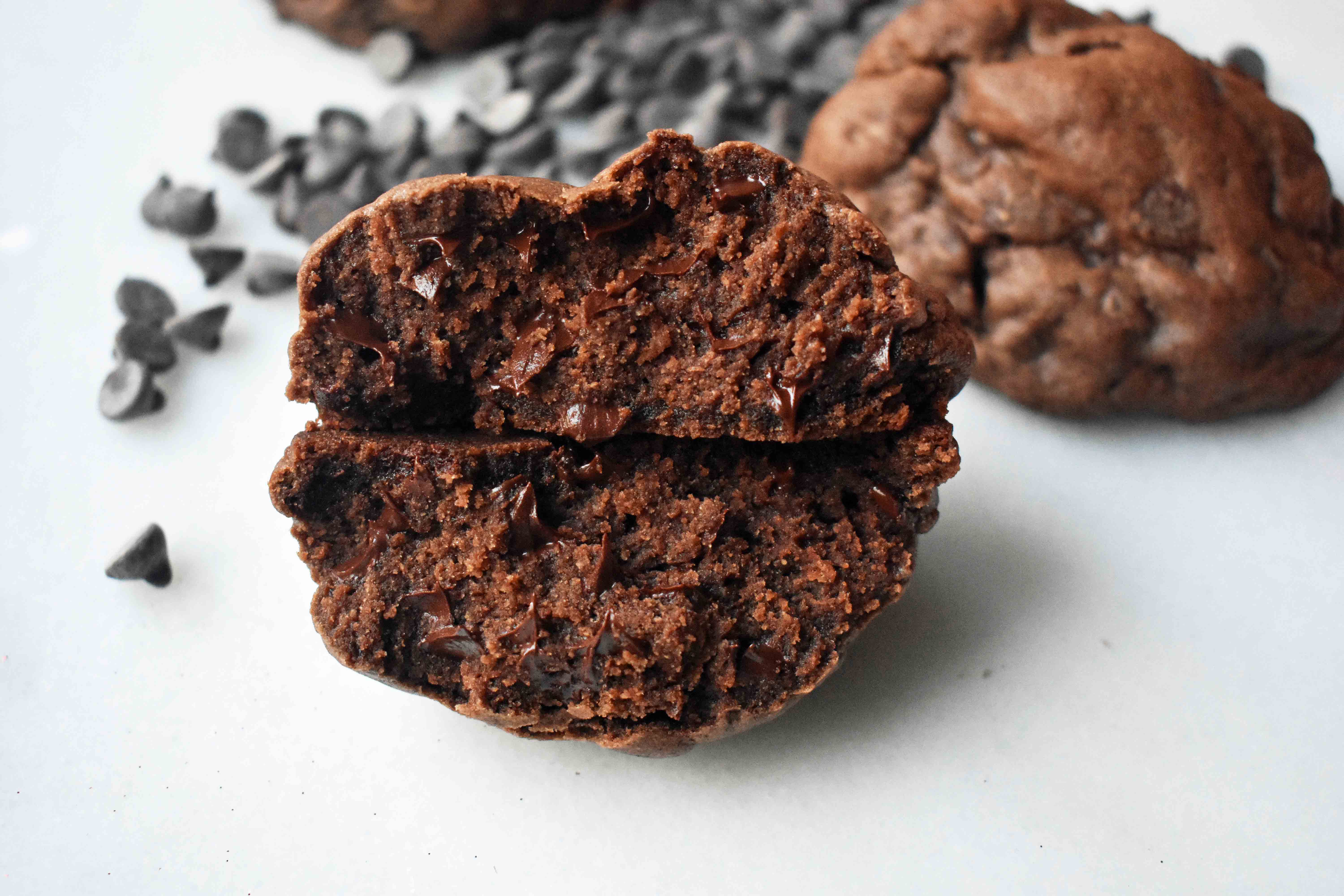 Levain Bakery Dark Chocolate Peanut Butter Chip Cookies – Modern Honey