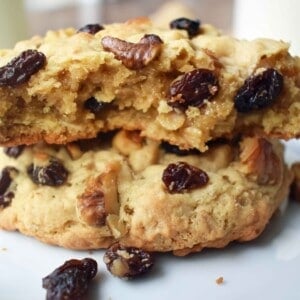 Levain Bakery Oatmeal Raisin Cookies. The ORIGINAL Levain Bakery Copycat Oatmeal Raisin Cookie by Modern Honey. Soft and chewy oatmeal raisin cookie from the popular New York City bakery -- Levain Bakery. The BEST oatmeal cookie recipe.