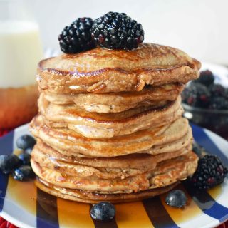 Healthy Banana Oatmeal Pancakes by Modern Honey. No sugar, No oil, Gluten-free, Dairy-free pancakes. Made with only 7 ingredients.