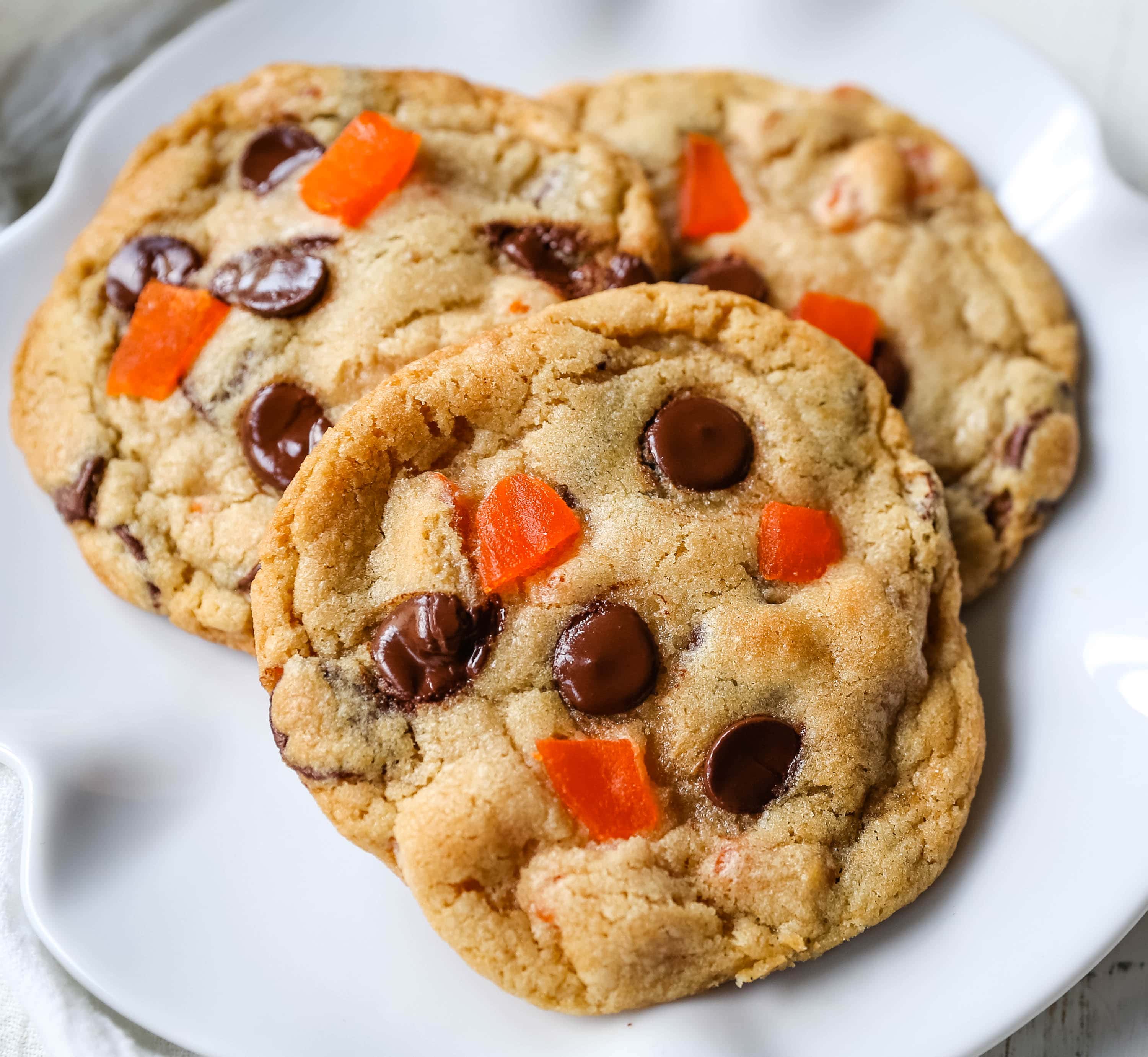 Dark Chocolate Mango Cookies  Chewy citrus cookies with dark chocolate chunks and sweet dried mango. A rich tropical cookie!