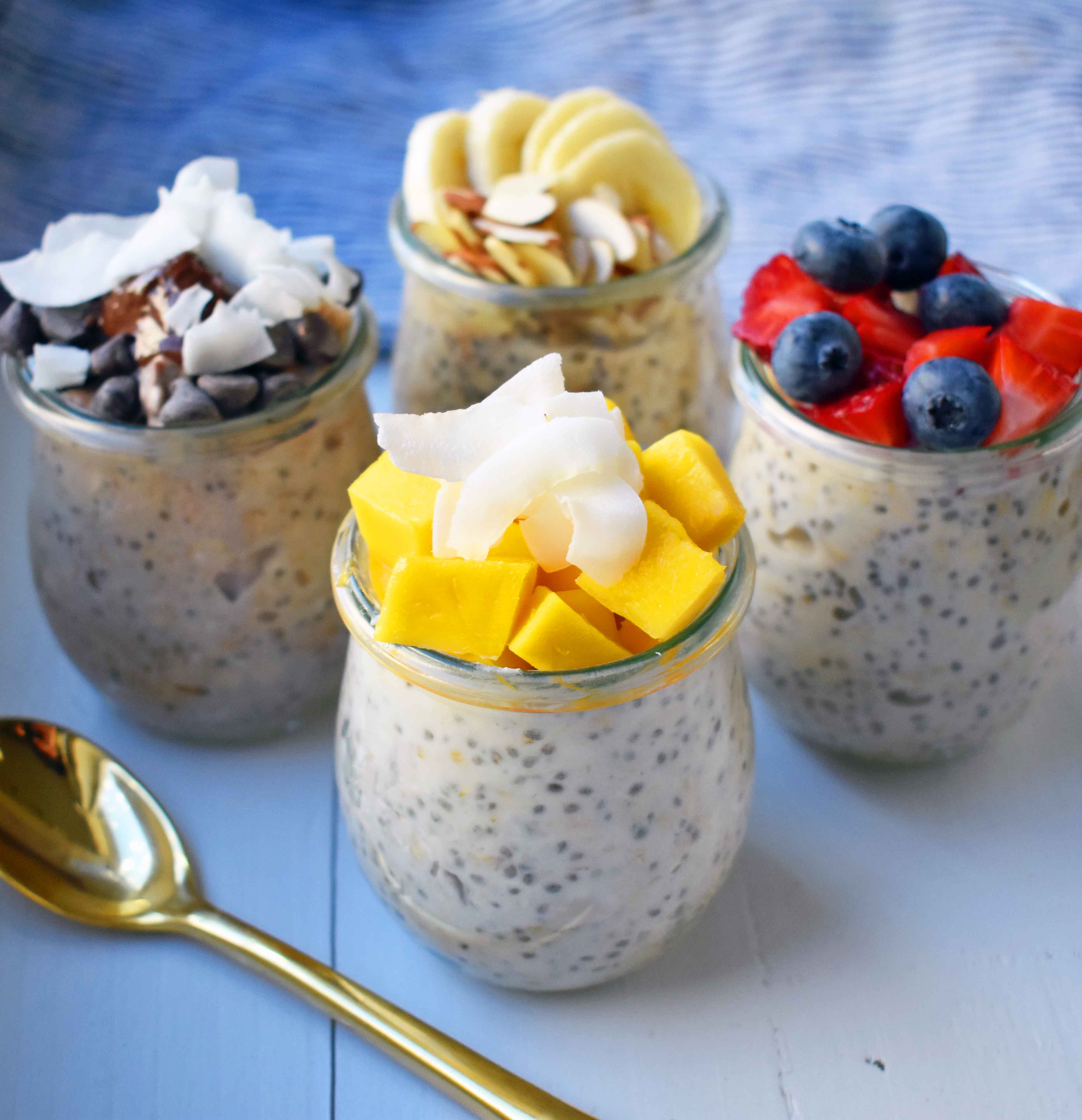 5 Ways to make Overnight Oats. How to make easy perfect overnight oats topped with berries, chocolate, bananas, coconut, and nuts. Naturally sweetened and protein filled breakfast. www.modernhoney.com