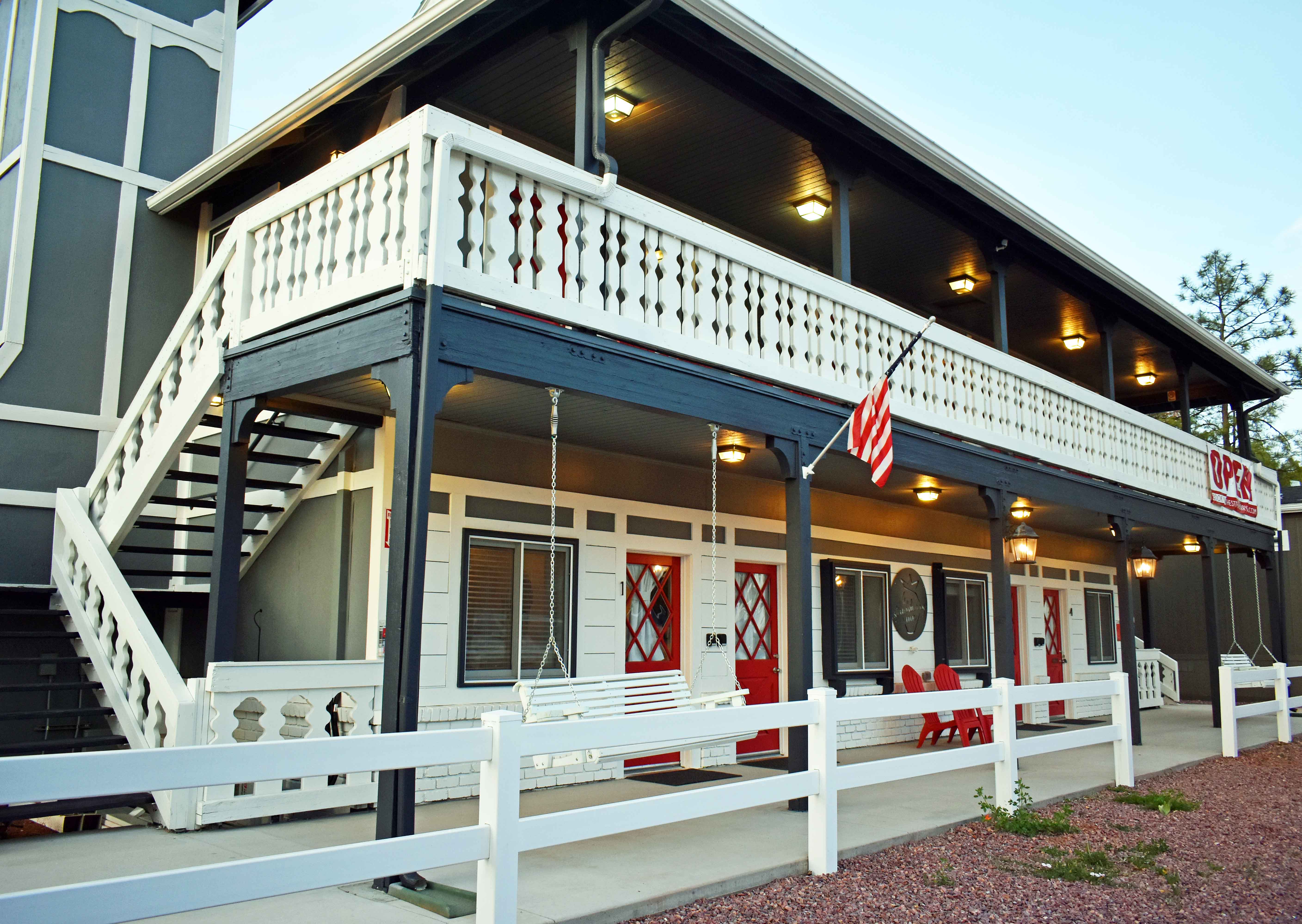 The Strawberry Inn Exterior. Weekend in Strawberry Arizona.