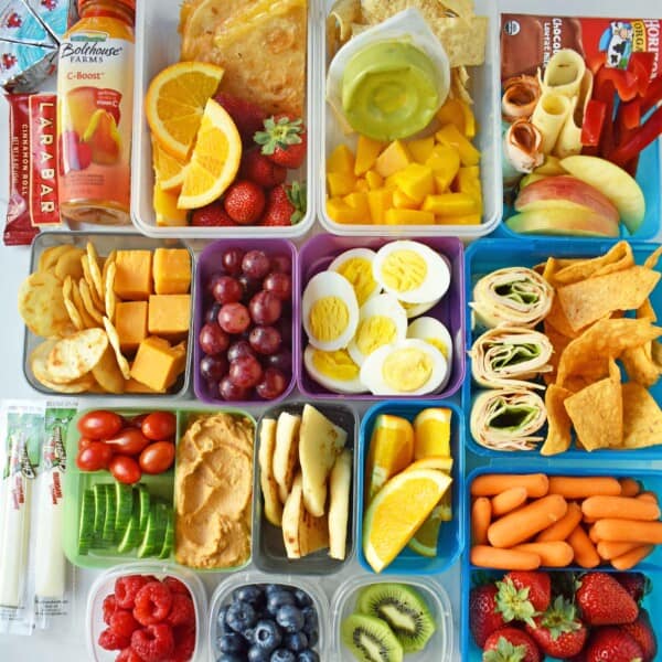 Back to School Kids Lunch Ideas. Healthy kids lunch ideas that includes wraps, roll-ups, sandwiches, quesadillas, gluten-free, meat and cheese kabobs, lunch snack ideas, and fresh fruits and veggies. Healthy lunch ideas by Modern Honey. www.modernhoney.com