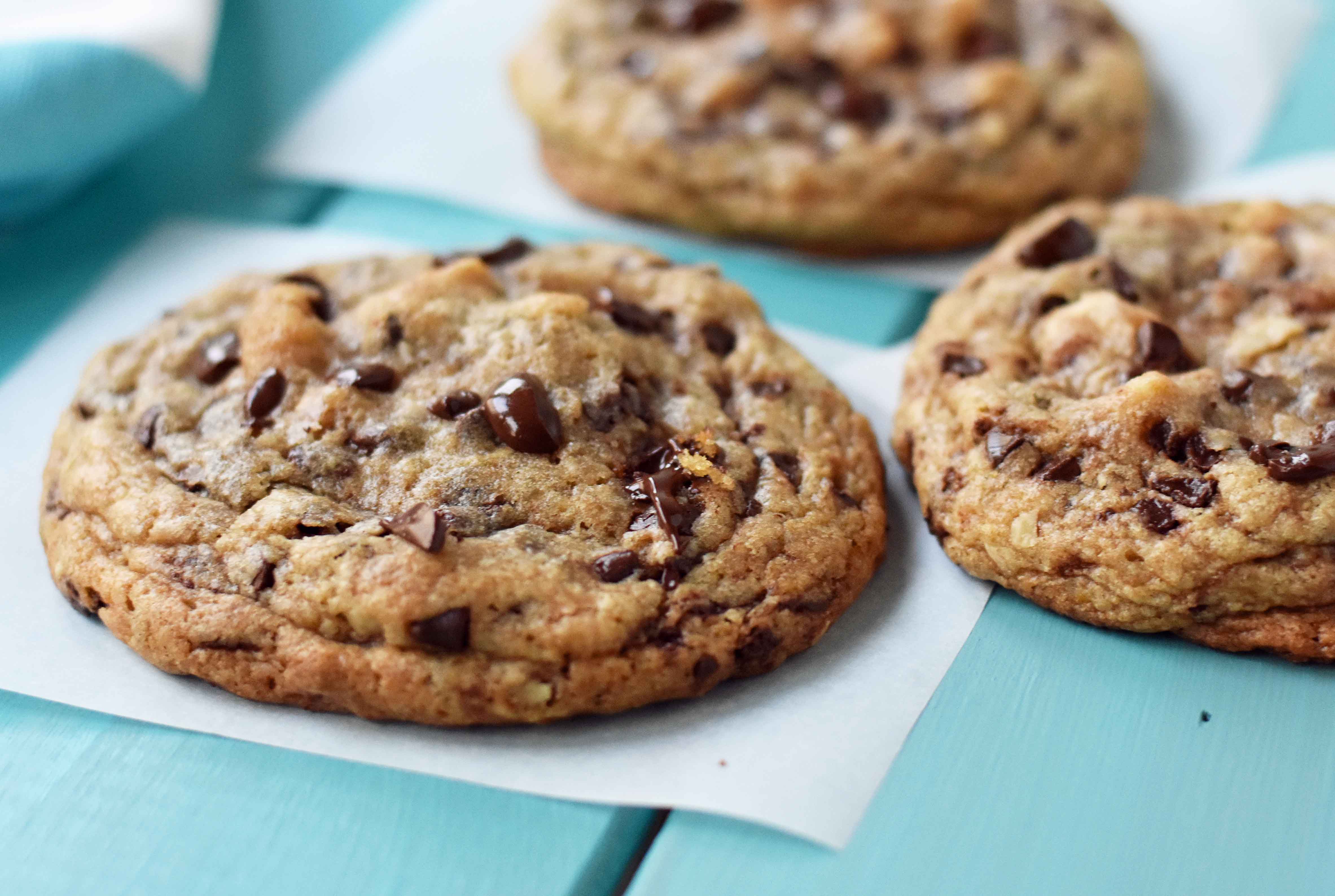 Copycat Doubletree Hotel Chocolate Chip Cookies. The perfect chocolate chip cookie with two secret ingredients. Famous Doubletree Hotel copycat cookie recipe. www.modernhoney.com