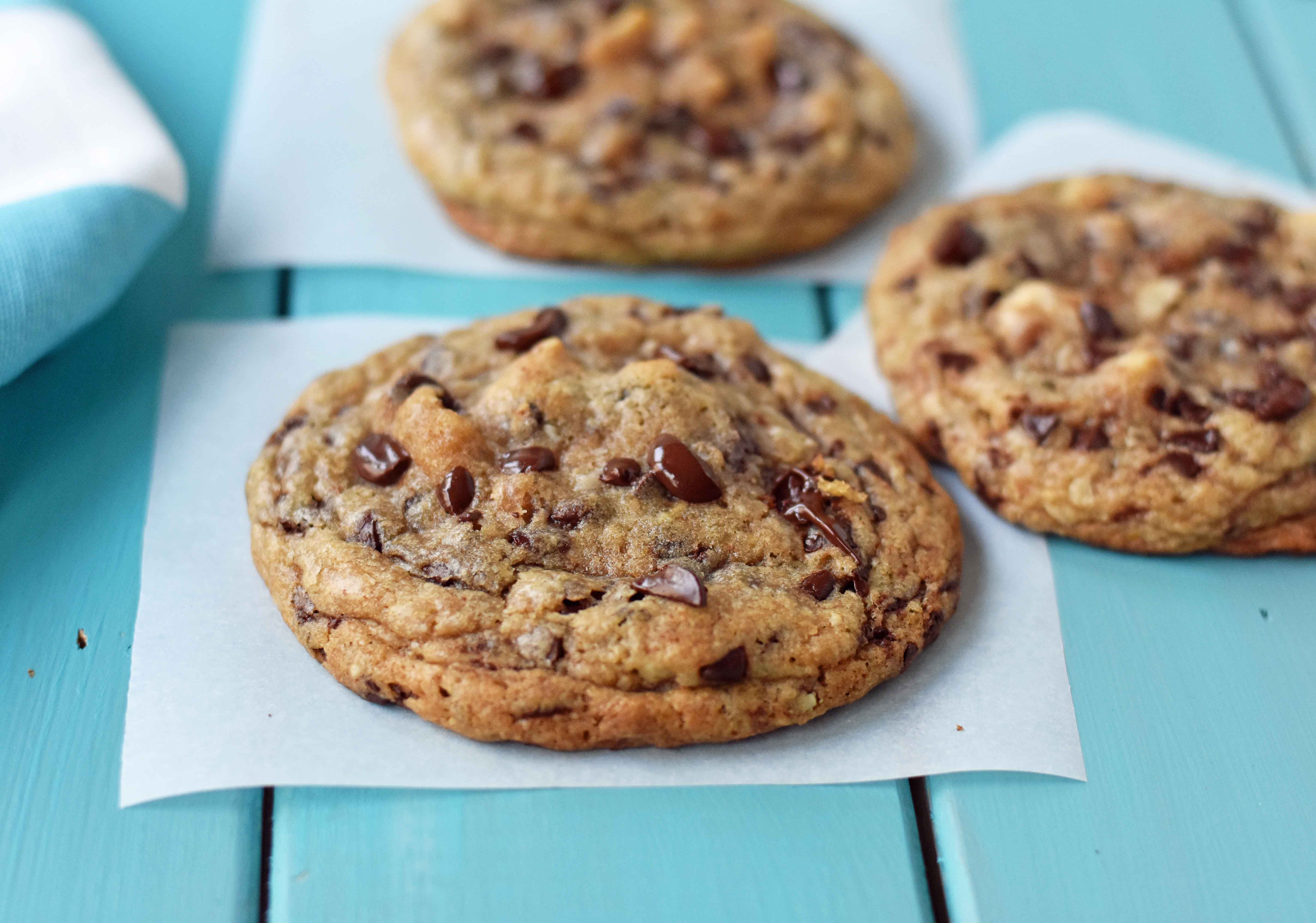 Copycat Doubletree Hotel Chocolate Chip Cookies. The perfect chocolate chip cookie with two secret ingredients. Famous Doubletree Hotel copycat cookie recipe. www.modernhoney.com