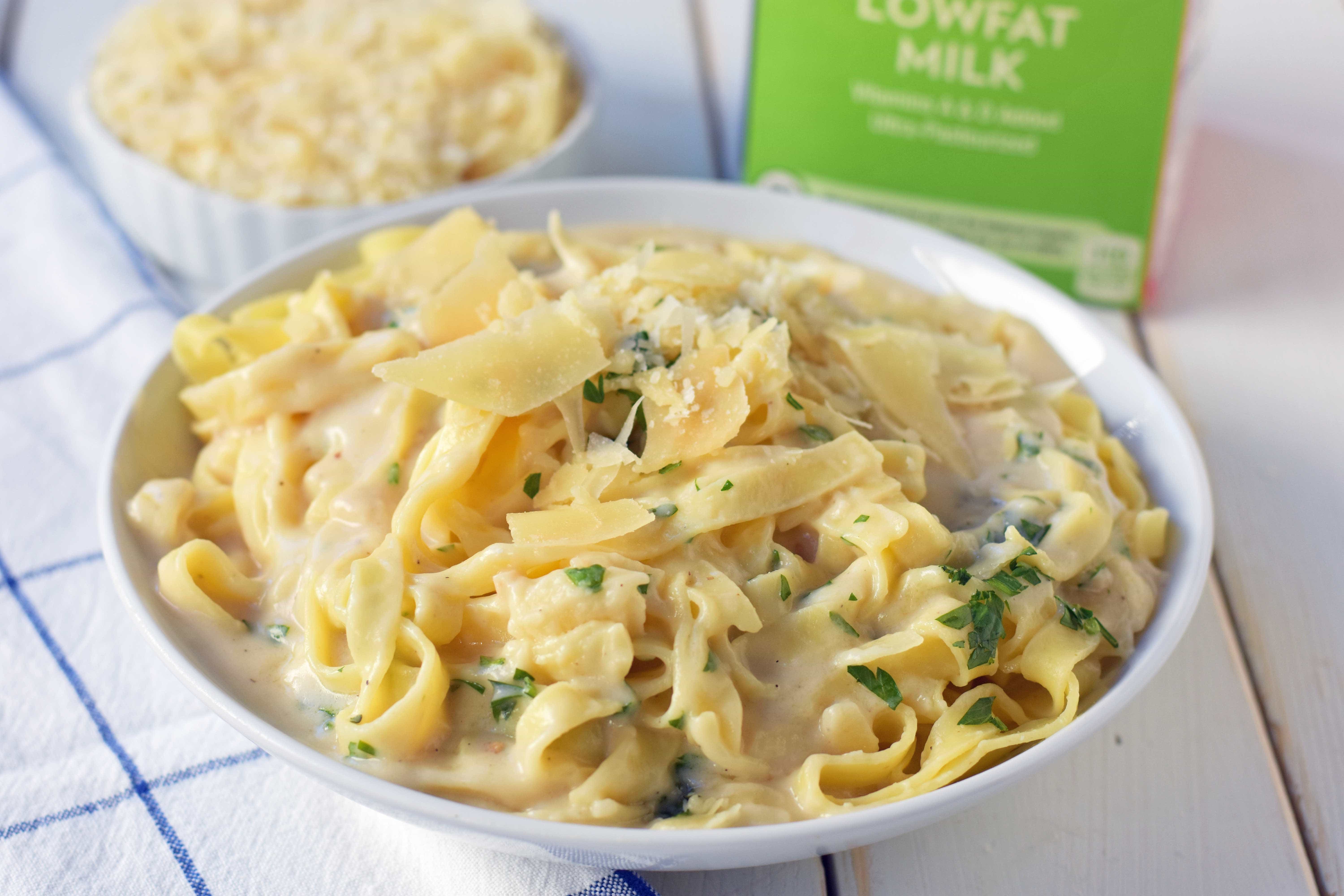 Skinny Fettuccine Alfredo-image