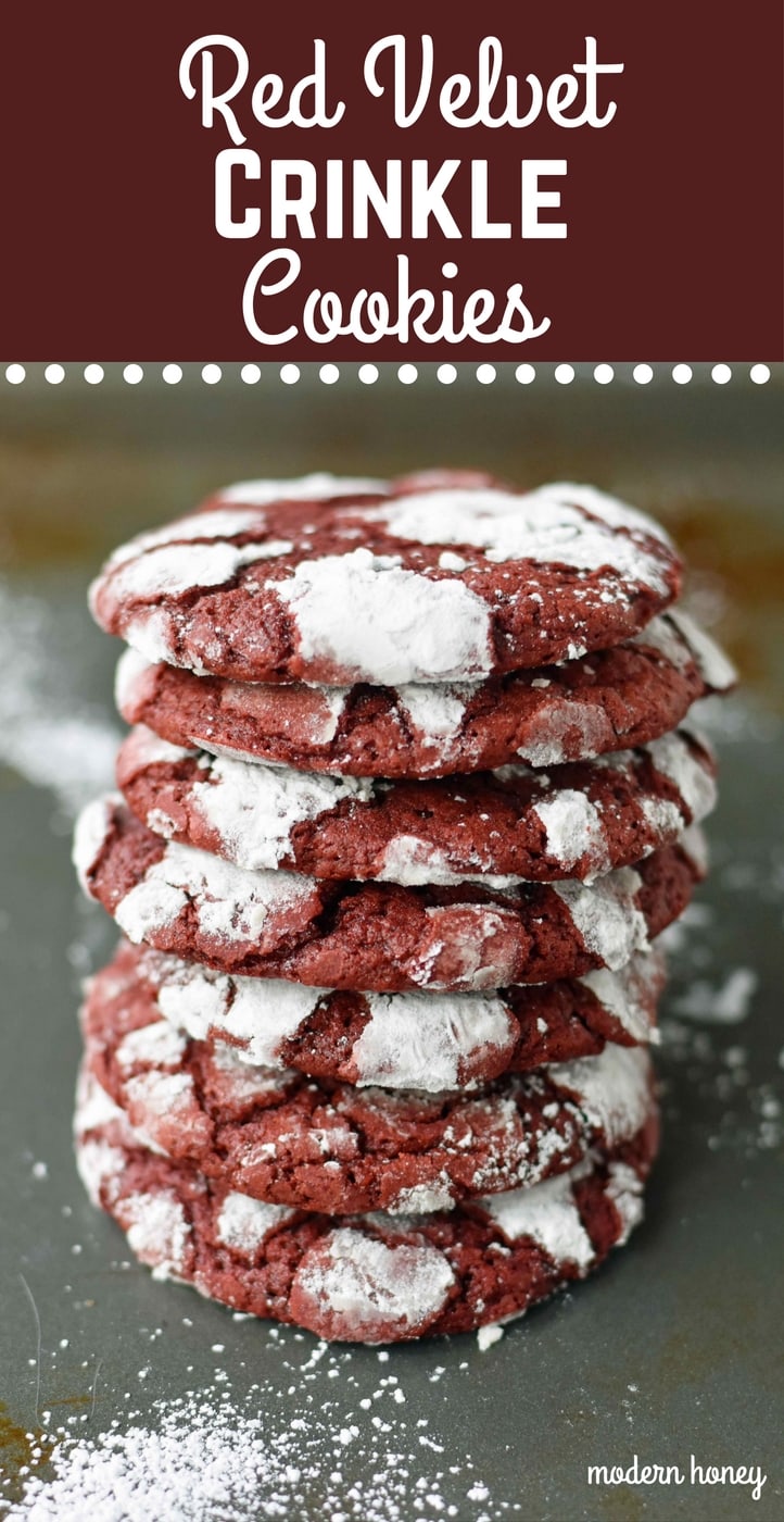 Red Velvet Crinkle Cookies are a mild chocolate soft chewy cookie covered in powdered sugar. A beautifully festive Christmas cookie. www.modernhoney.com