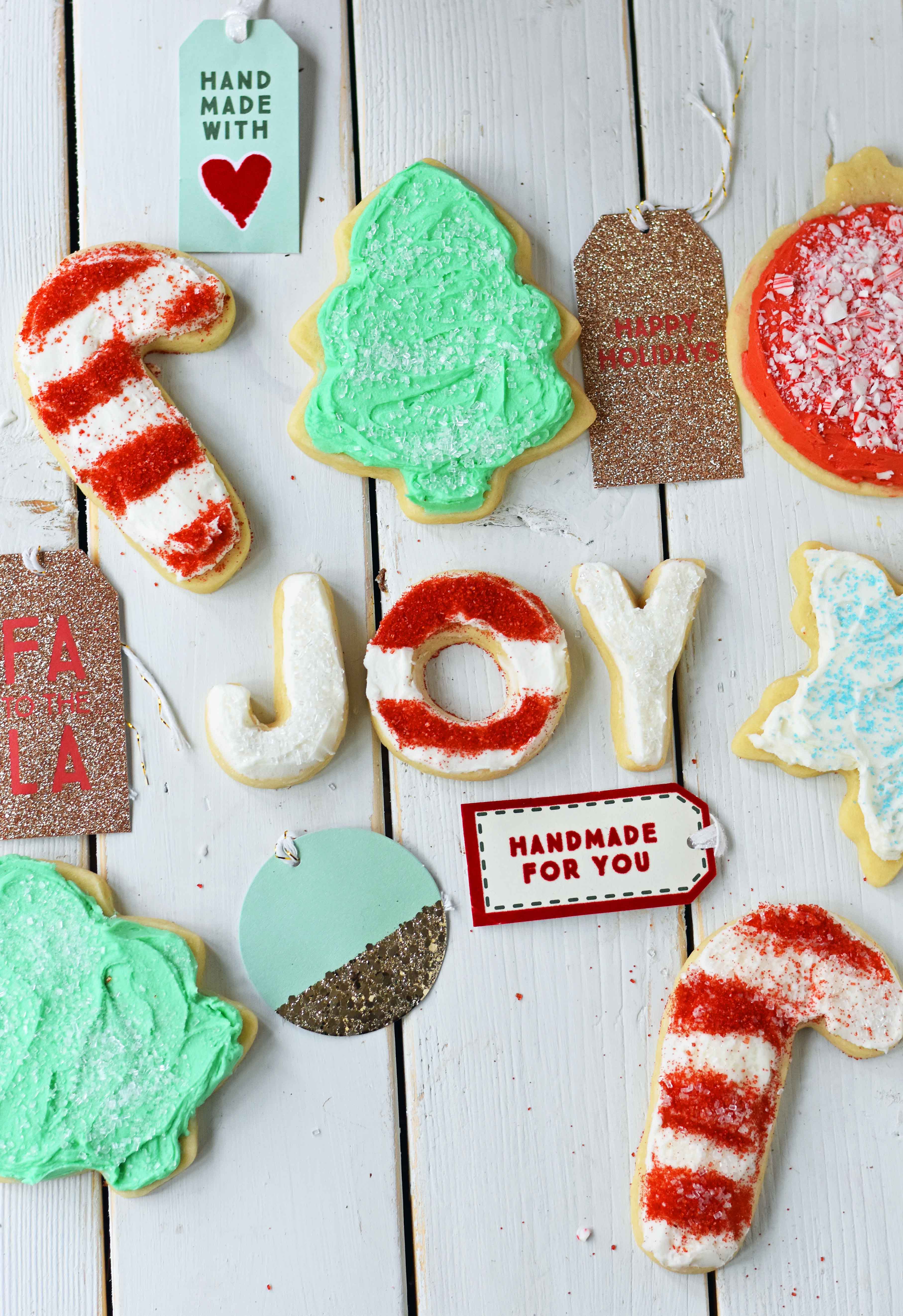 Soft Sugar Christmas Cookies. How to make the best sugar cookies with buttercream frosting. Sugar cookies with secret ingredient. Christmas Sugar Cookies Recipe. www.modernhoney.com