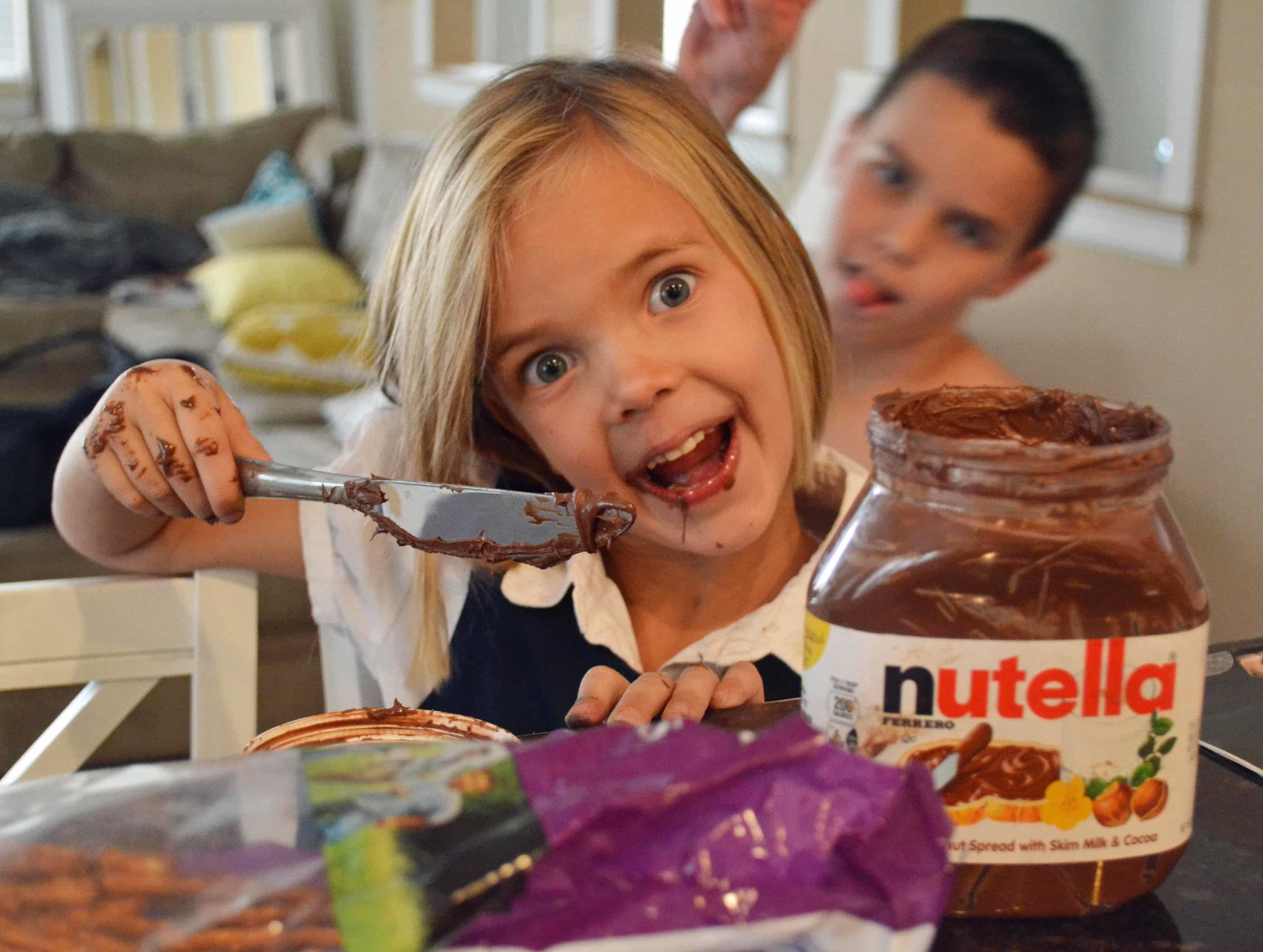 Chocolate Nutella Cookies. How to make perfect chocolate hazelnut Nutella cookies. www.modernhoney.com