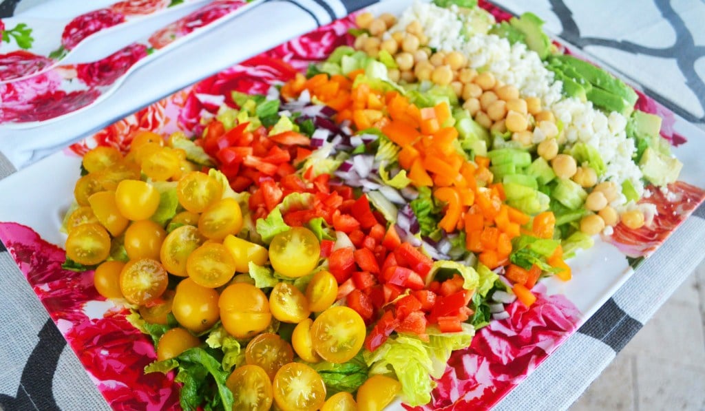 Color Me Pretty Salad. Healthy Greek Salad with vegetables and feta cheese. www.modernhoney.com