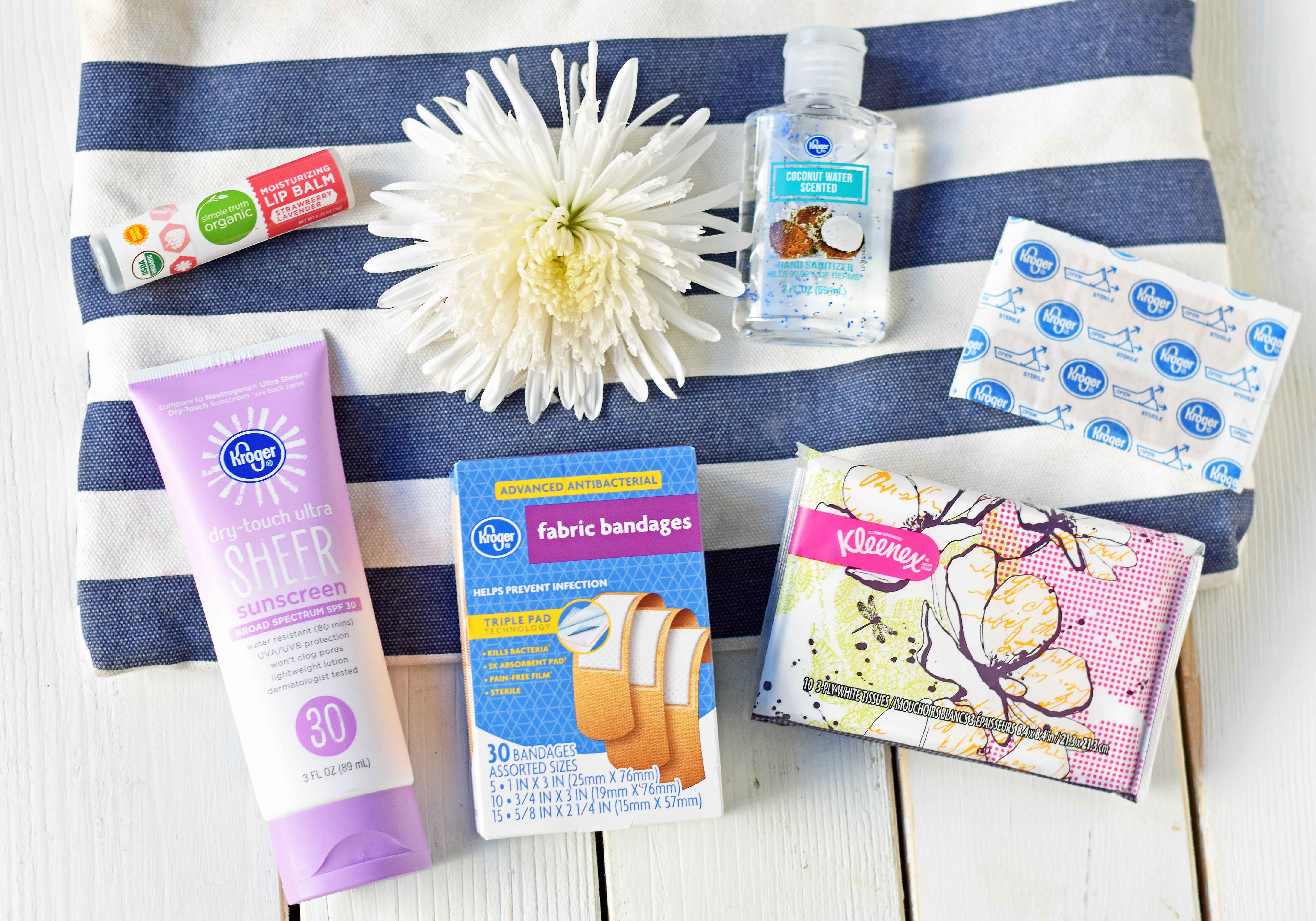 Summer Essentials Survival Kit for Moms. First Aid Kit for Moms. How to be prepared for anything as a Mom. What to put in your Mom Bag. Mom Bag Essentials. www.modernhoney.com #kroger #mombag #firstaidkit 