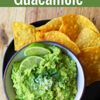 The Best Guacamole Recipe. How to make authentic Mexican guacamole. Simple perfect guacamole made with the freshest ingredients. www.modernhoney.com #guacamole #bestguacamole #avocados