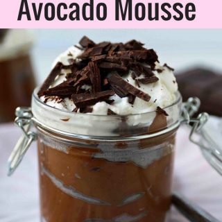 Dark Chocolate Avocado Mousse is a silky smooth creamy, healthy dessert. A healthy chocolate mousse recipe. www.modernhoney.com #chocolatemousse #chocolateavocadomousse #chocolate #collagenmousse