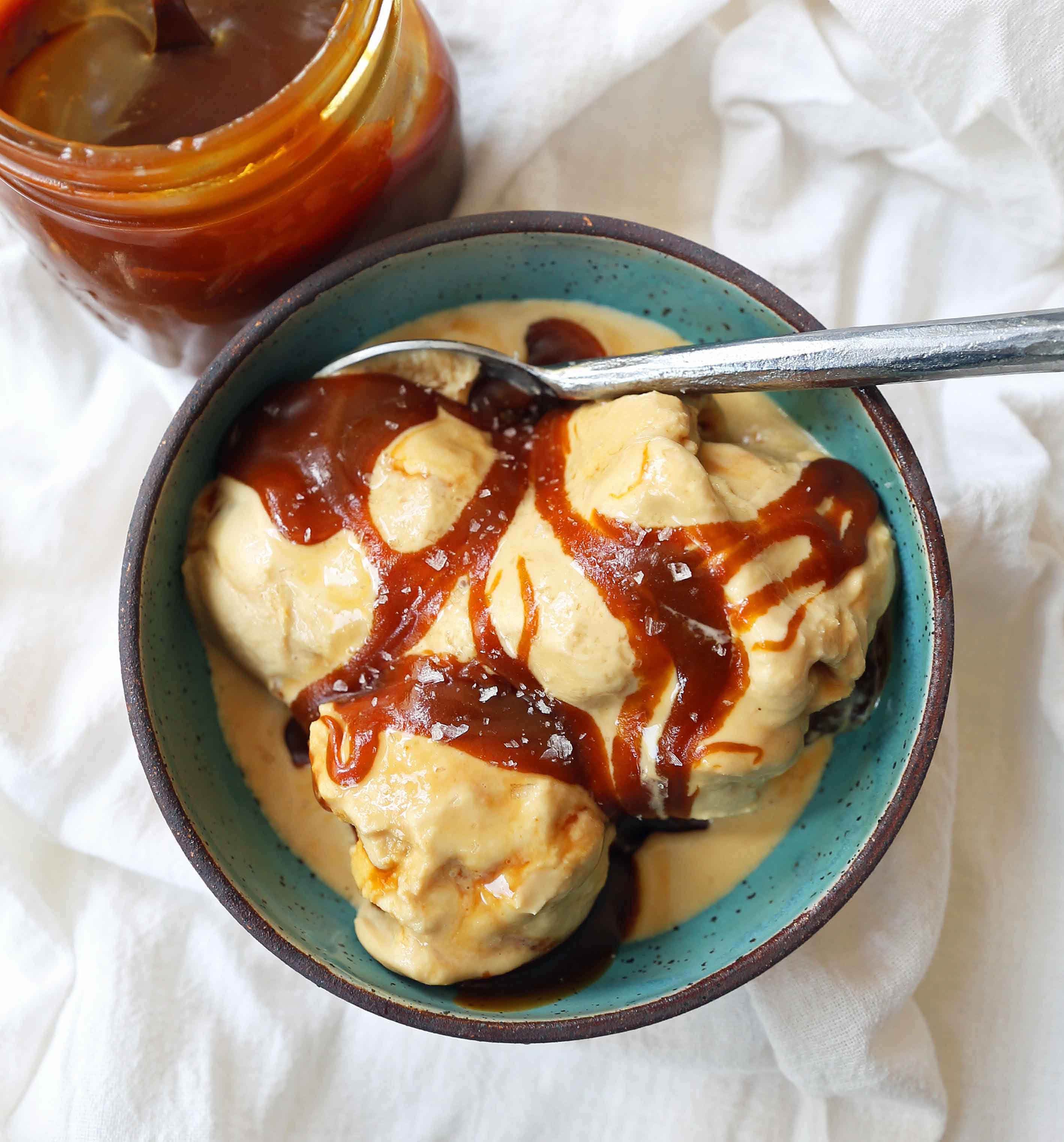 Salted Caramel Ice Cream. The Best Homemade Sea Salt Caramel Ice Cream Recipe. How to make homemade caramel ice cream. www.modernhoney.com #icecream #homemadeicecream #saltedcaramel #seasaltcaramel