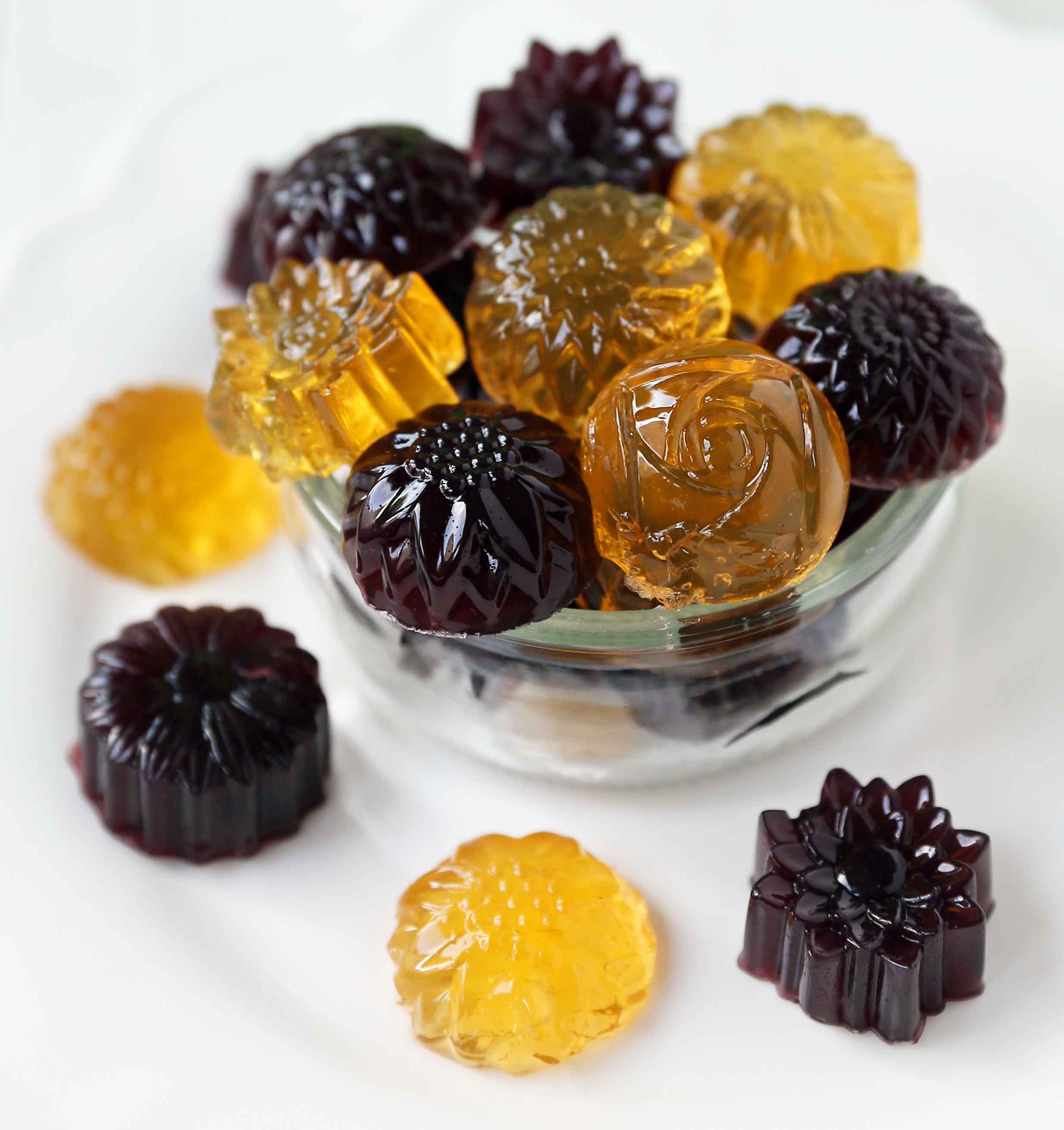 Healthy Homemade Gummy Bear Recipe (Just 2 Ingredients!)