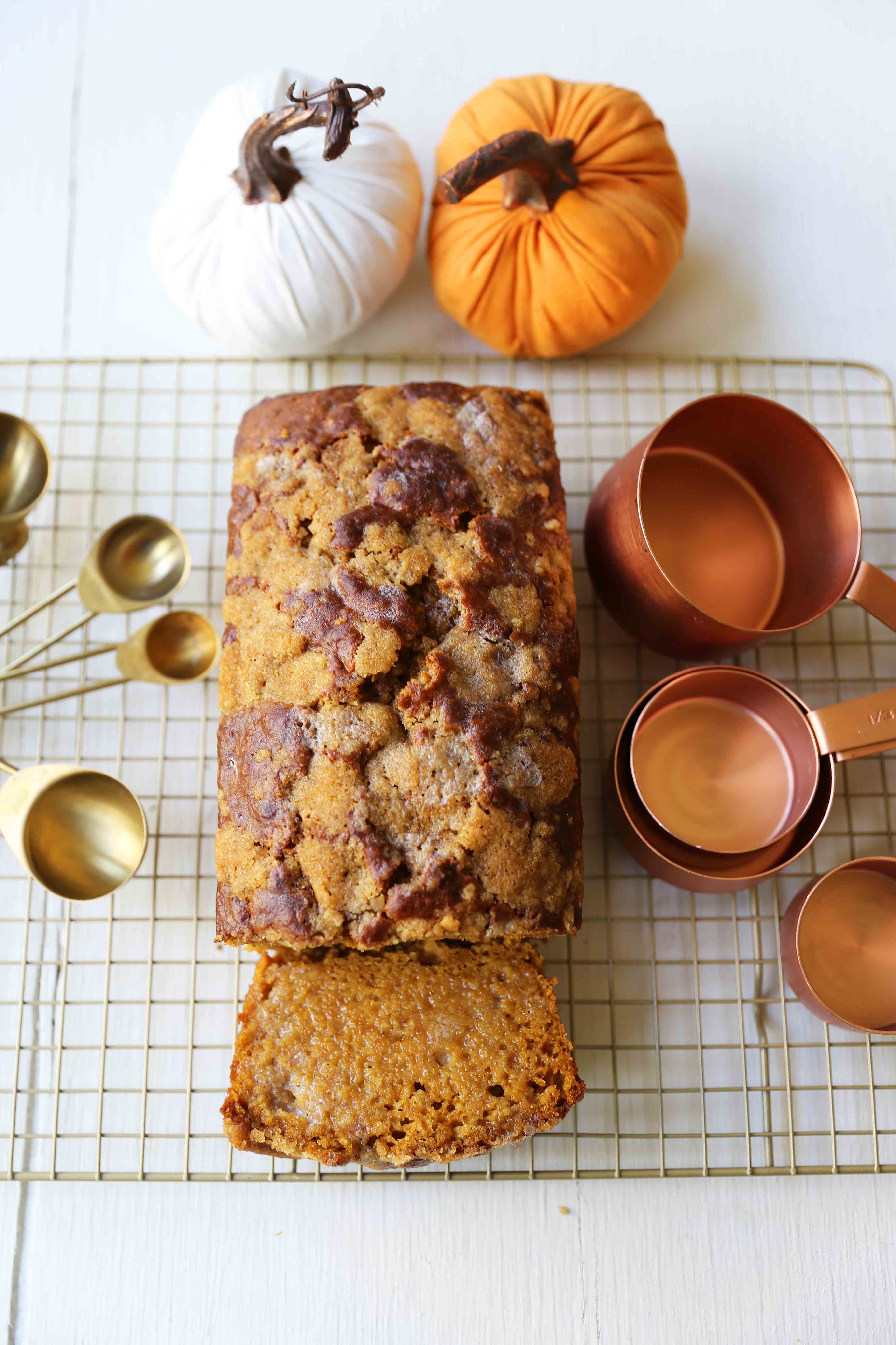 Pumpkin Bread Recipe. The best pumpkin bread perfect for Fall. How to make an easy pumpkin loaf. www.modernhoney.com #pumpkinbread #pumpkin #pumpkinloaf #pumpkinrecipes