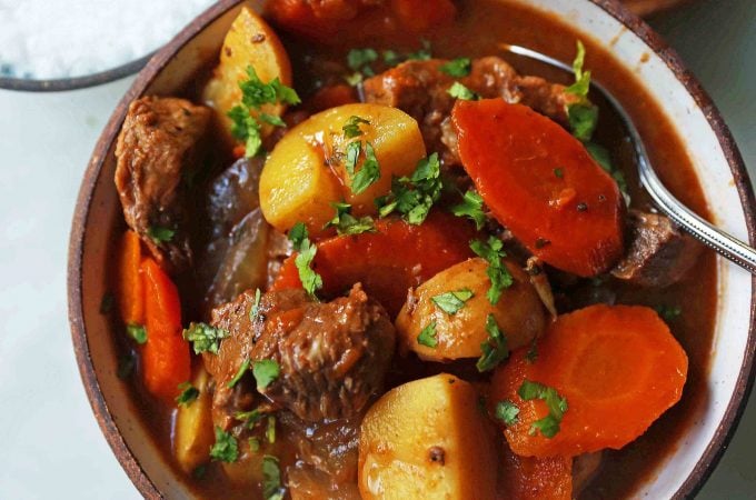 Hearty Beef Stew Recipe is the ultimate comfort food. A healthy beef stew recipe using lean beef, yukon gold potatoes, carrots, onions, in a rich broth. The perfect beef stew recipe! www.modernhoney.com #beefstew #beefstewrecipe #beefsoup #homemadebeefstew #comfortfood #Kroger