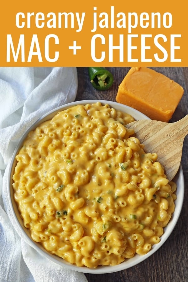 Creamy Jalapeno Macaroni and Cheese. Stovetop homemade creamy macaroni and cheese with sauteed jalapenos. Mac and Cheese with a kick! www.modernhoney.com #macandcheese #macaroniandcheese #jalapenomacandcheese #homemademacandcheese #sidedish