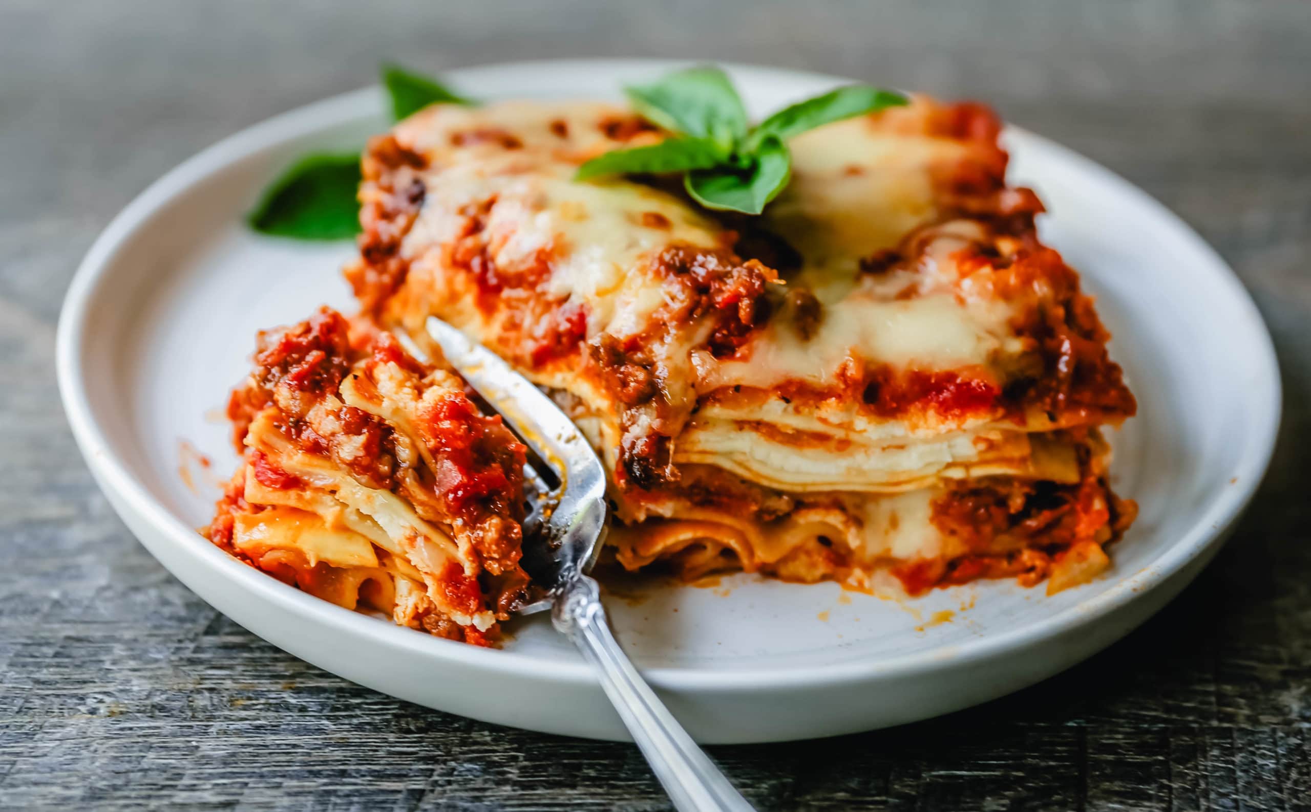 The Best Classic Lasagna Recipe The perfect lasagna recipe made with parmesan ricotta cheese filling, melted mozzarella cheese, lasagna noodles, and a robust tomato meat sauce. It is the best lasagna recipe!