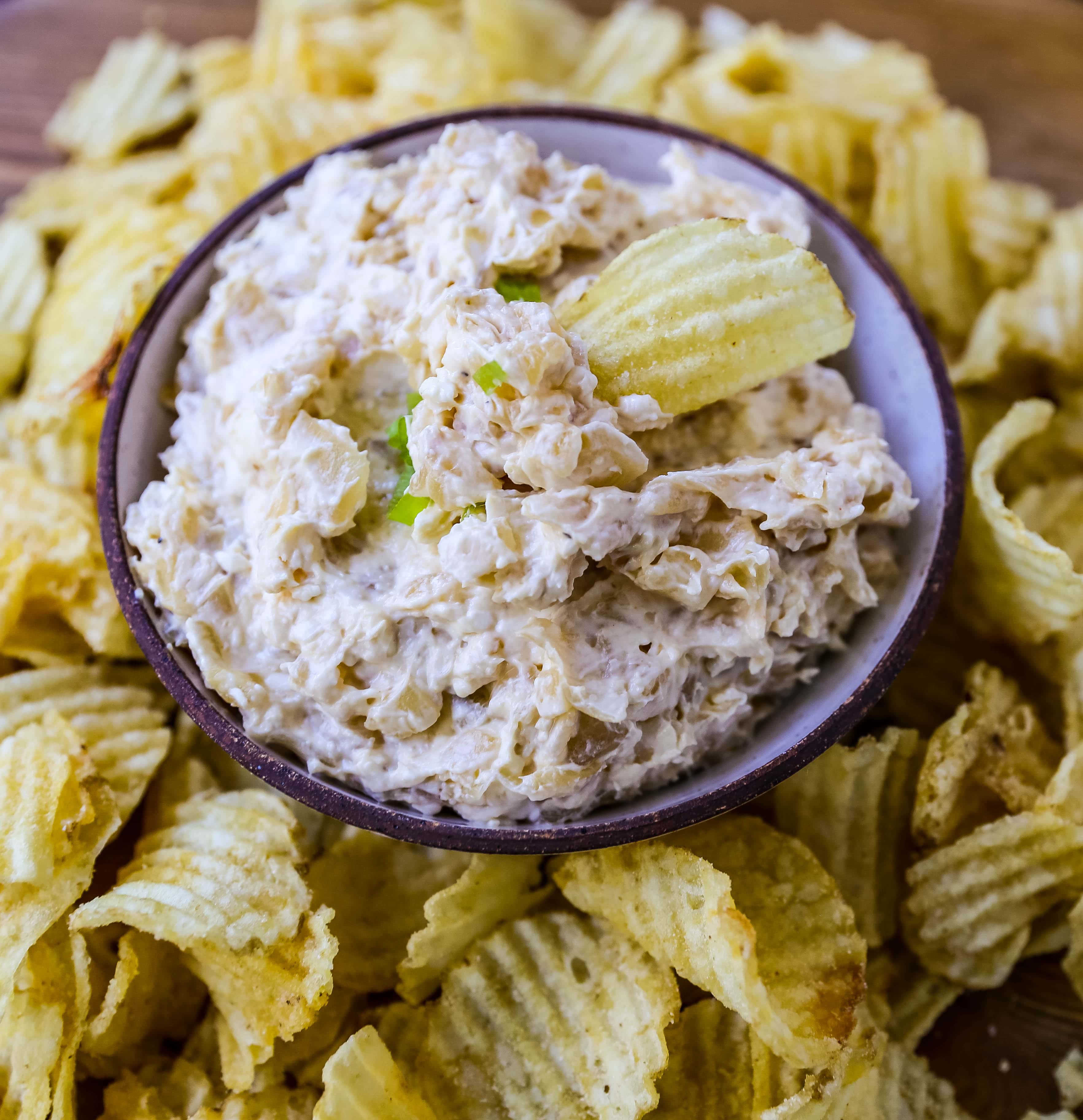 French Onion Dip Recipe The best homemade French onion dip made with caramelized onions, sour cream, mayo, and cream cheese. The perfect French onion dip recipe! www.modernhoney.com #frenchoniondip #frenchonion #dip #diprecipe #dips #appetizer