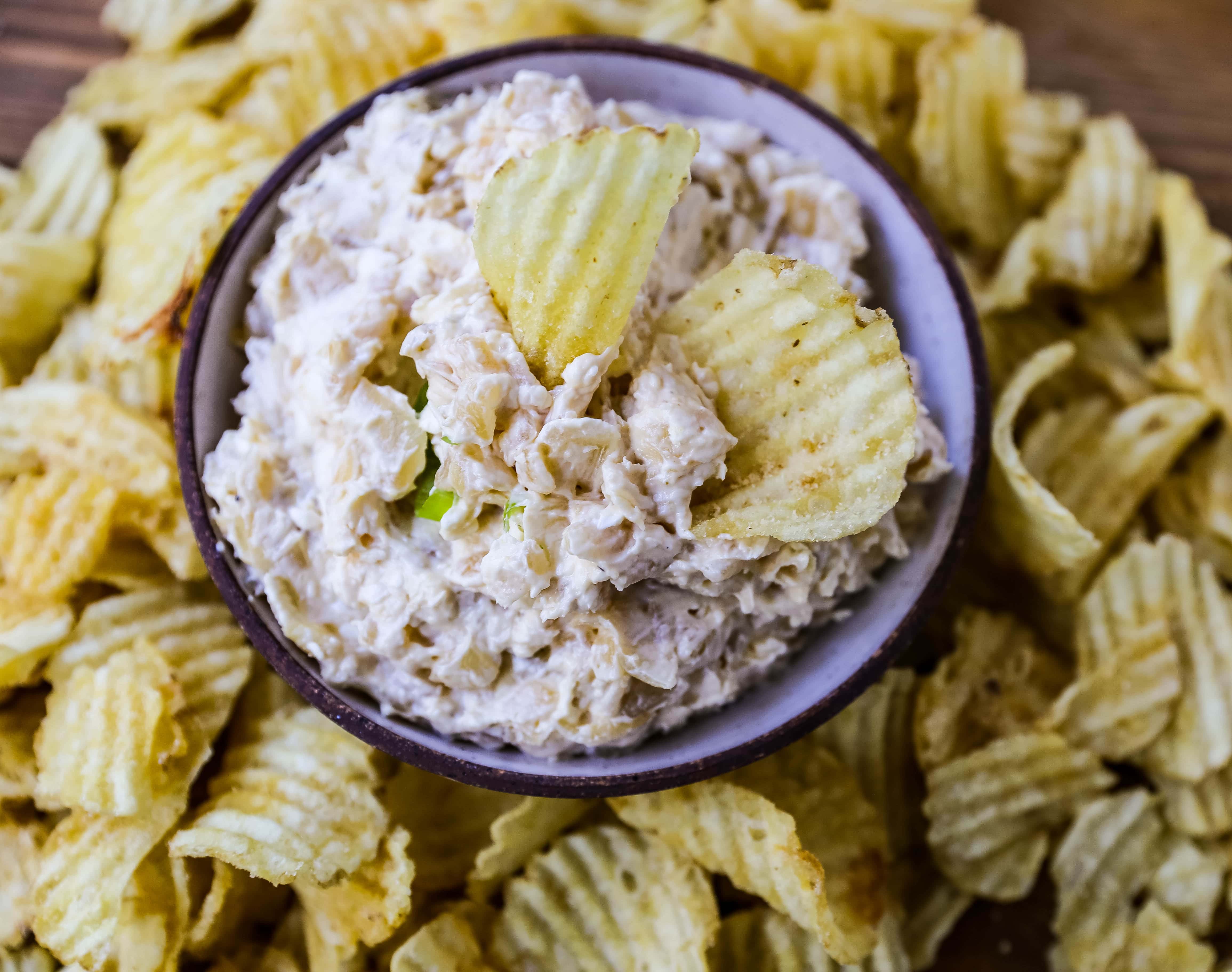 French Onion Dip Recipe The best homemade French onion dip made with caramelized onions, sour cream, mayo, and cream cheese. The perfect French onion dip recipe! www.modernhoney.com #frenchoniondip #frenchonion #dip #diprecipe #dips #appetizer