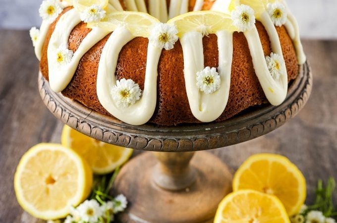 Lemon Bundt Cake. Moist, flavorful lemon bundt cake with a fresh cream cheese lemon glaze. Tips and tricks for making the perfect lemon bundt cake. www.modernhoney.com #lemoncake #lemonbundtcake #bundtcake #cake