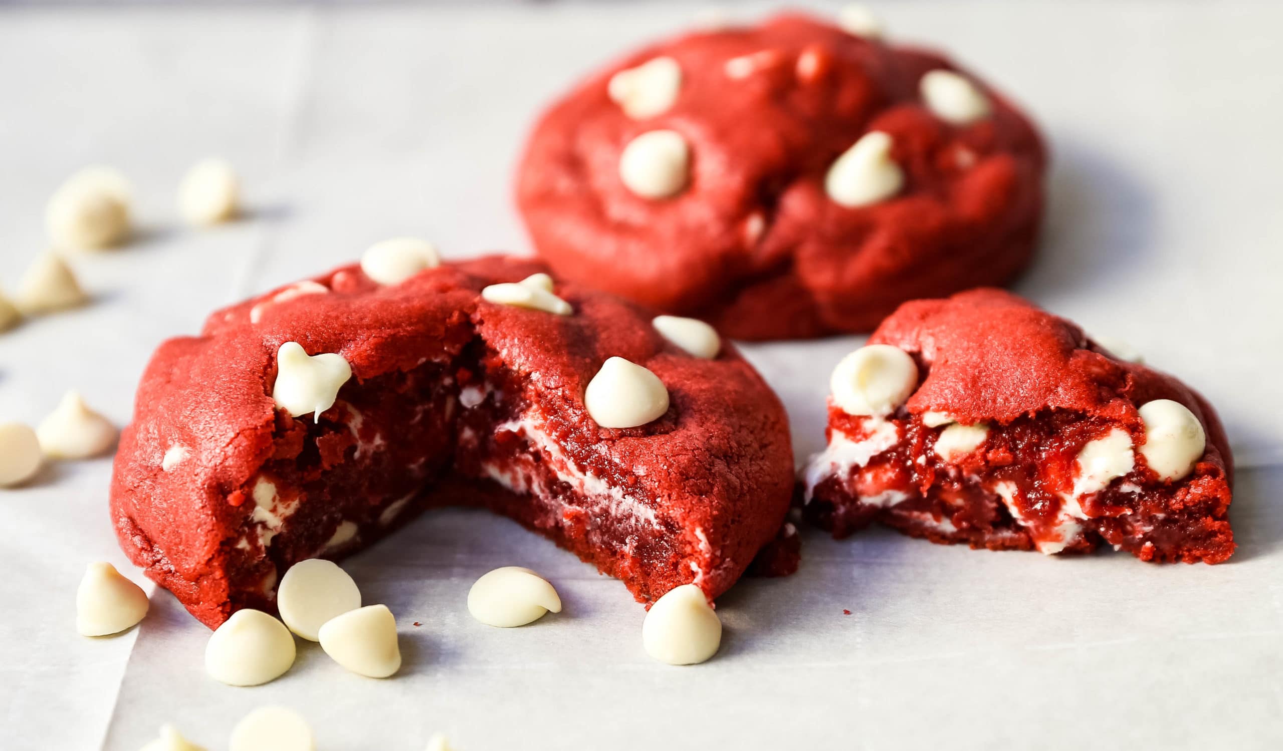 Red Velvet Cookies. Soft chewy famous Red Velvet Cookies with sweet white chocolate chips. www.modernhoney.com #redvelvet #redvelvetcookies #cookies #4thofJuly