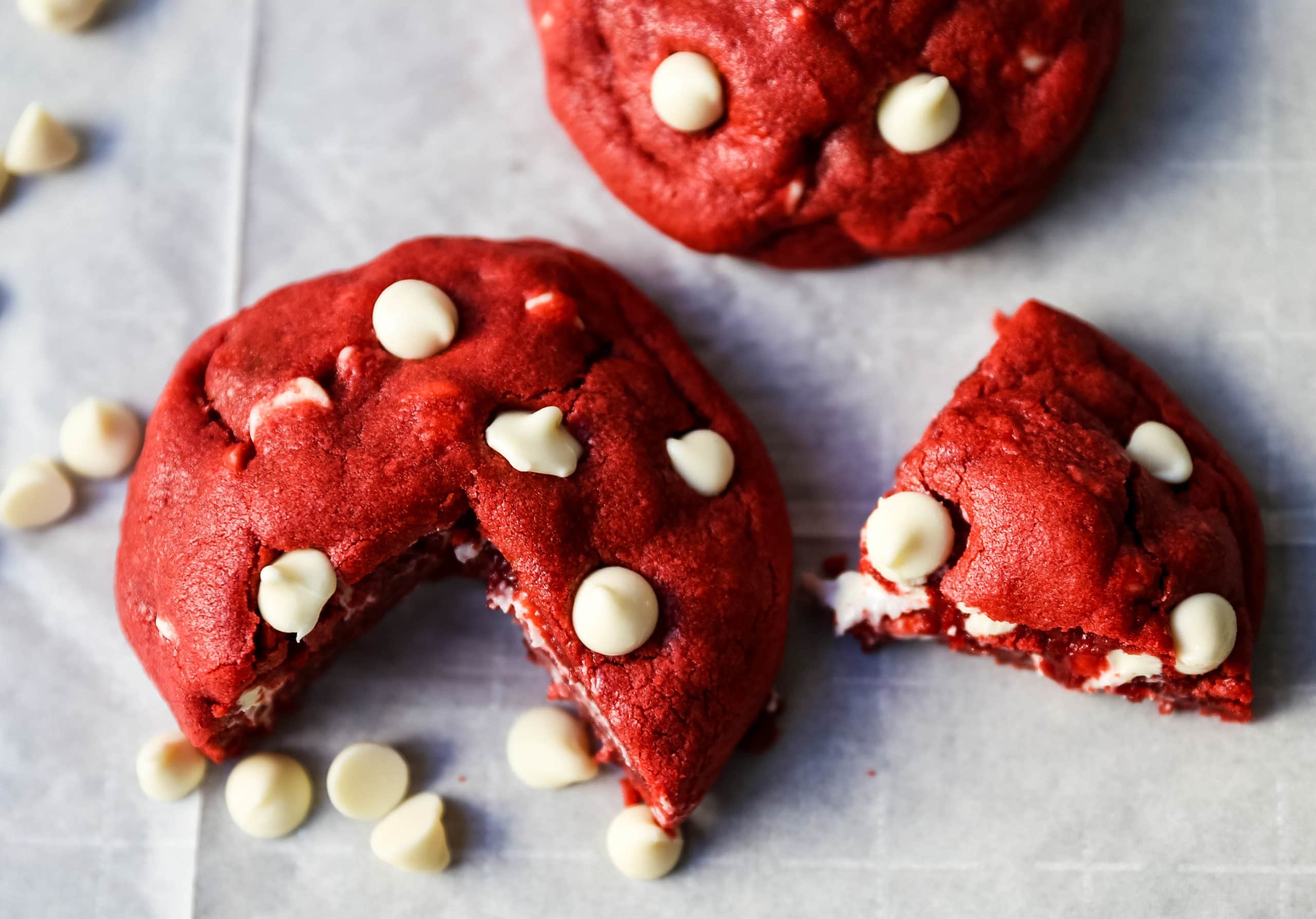 Red Velvet Cookies. Soft chewy famous Red Velvet Cookies with sweet white chocolate chips. www.modernhoney.com #redvelvet #redvelvetcookies #cookies #4thofJuly