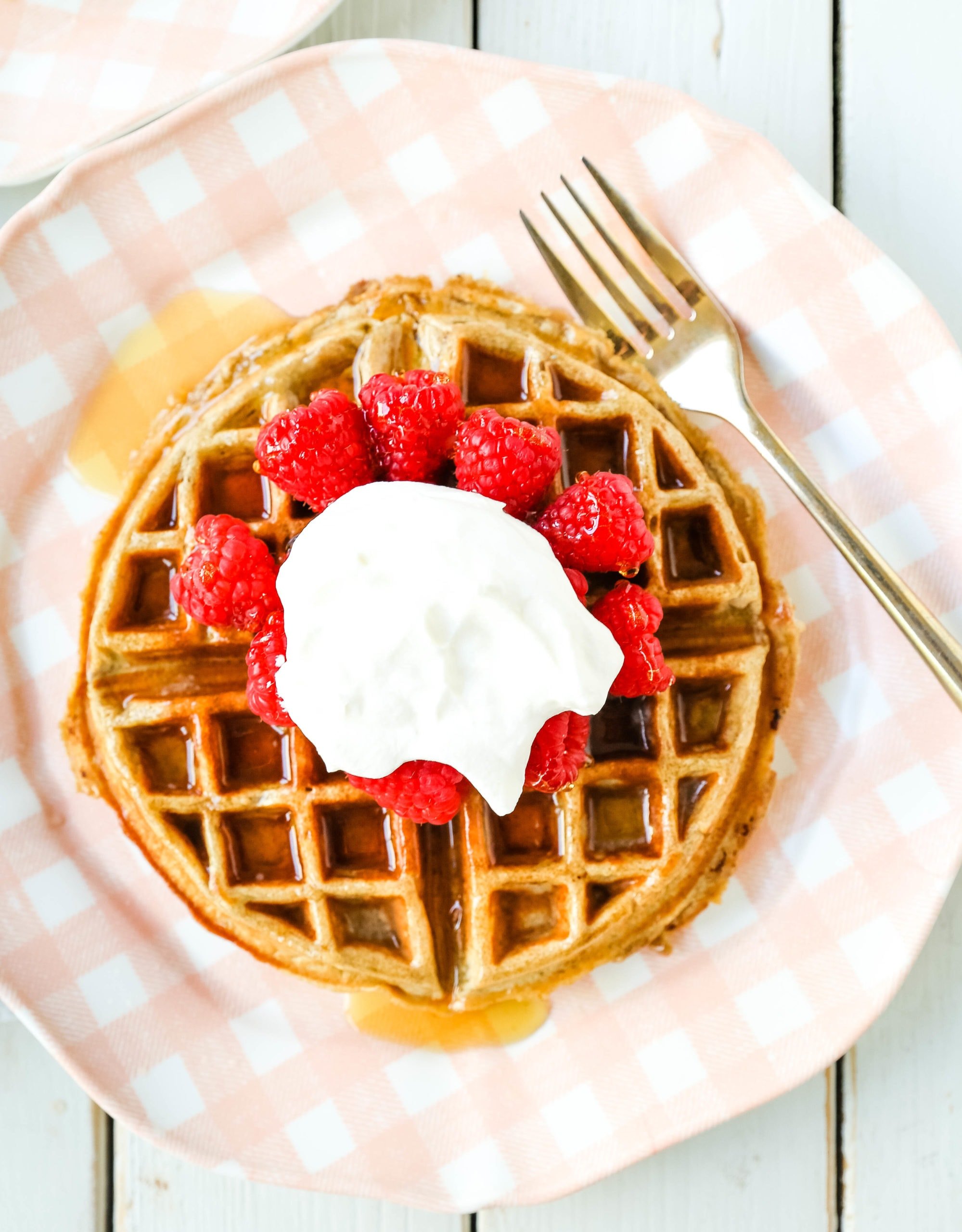 Healthy Gluten-Free Banana Oat Waffles Gluten-Free, Dairy-Free, and Refined-Sugar Free Waffles and you won't even miss it! These waffles give you the energy you need to start your day! #glutenfree #dairyfree #waffles #healthy #breakfast