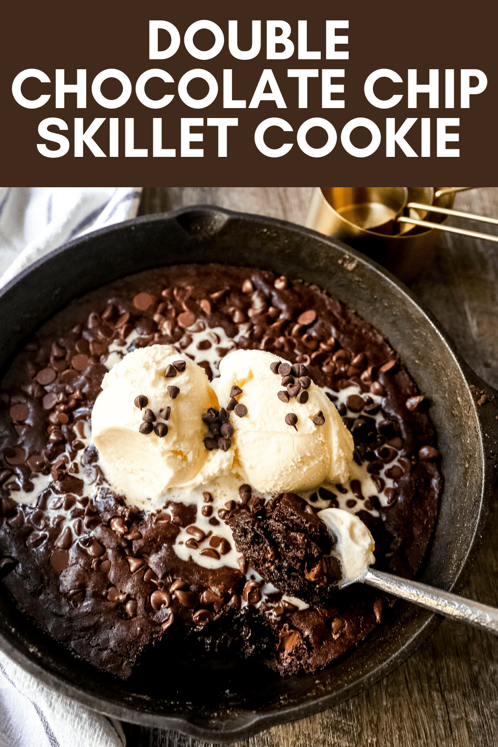 Double Chocolate Chocolate Chip Skillet Cookie Rich, chewy double chocolate chip cookie baked in a cast-iron skillet and topped with ice cream. www.modernhoney.com #doublechocolatechipskilletcookie #skilletcookie