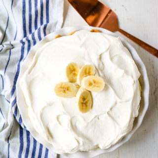 Banana Cream Pie Homemade banana cream pie made with a creamy sweet vanilla filling with fresh bananas, handcrafted whipped cream, all in a buttery pie crust. www.modernhoney.com #pie #bananacreampie #thanksgiving