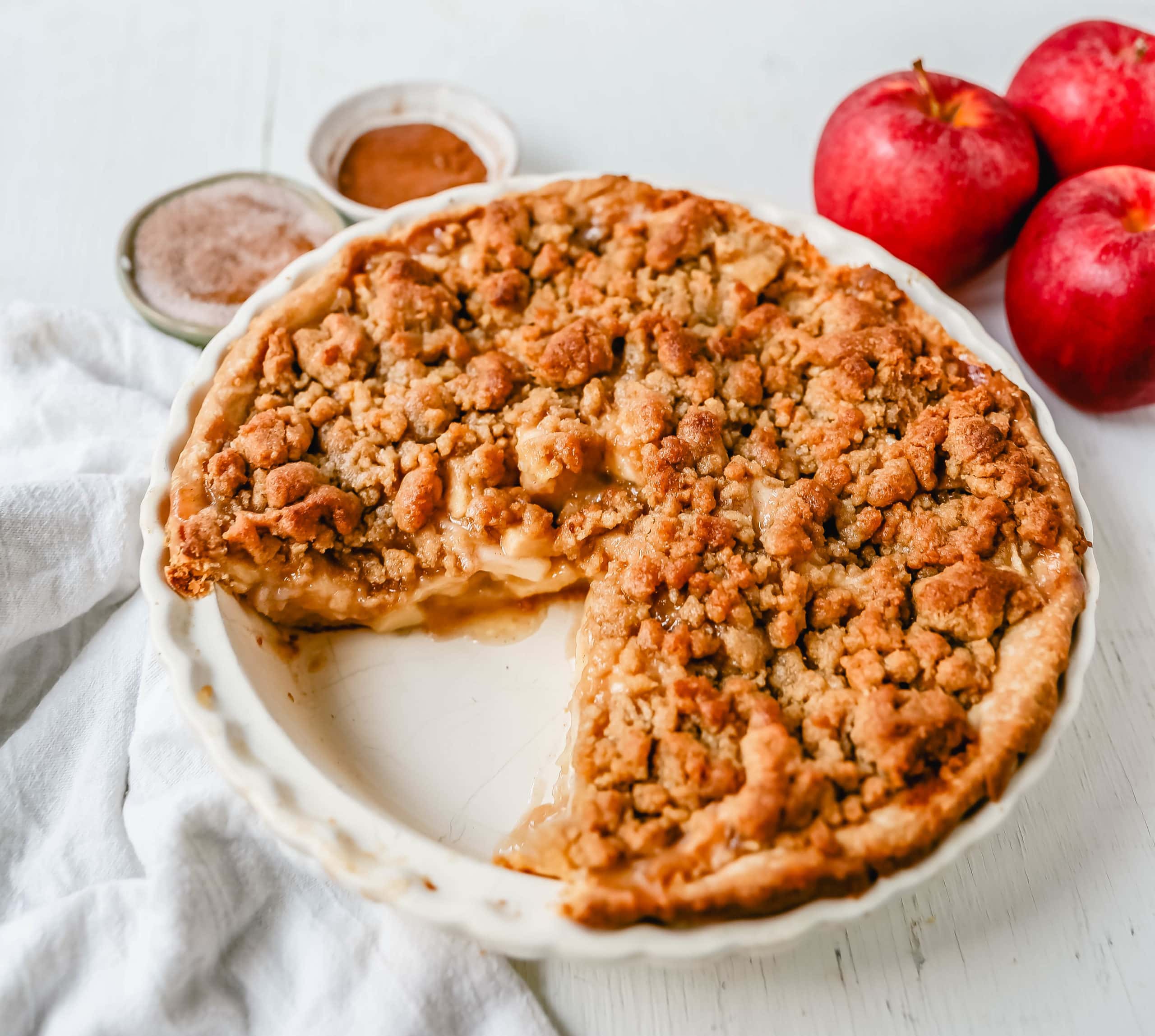 Dutch Apple Pie How to make a traditional Dutch Apple Pie with a buttery, flaky pie crust, topped with cinnamon-sugar apples, with a brown sugar streusel topping.  www.modernhoney.com #apple #applepie #dutchapplepie