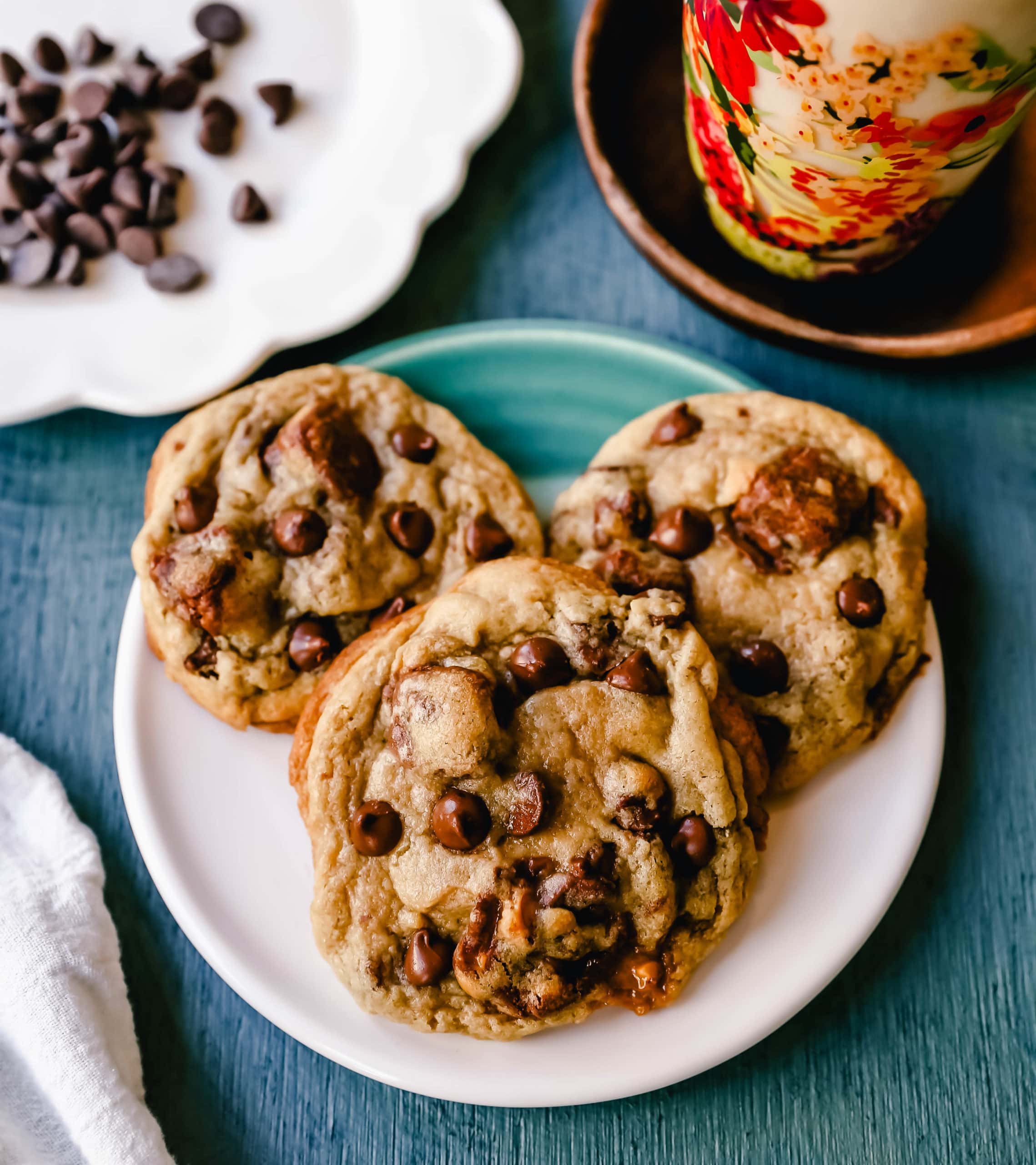 Snickers Chocolate Chip Cookies Soft, chewy chocolate chip cookies with Snickers candy bars baked in them. The perfect chocolate chip Snickers caramel bar cookies! 