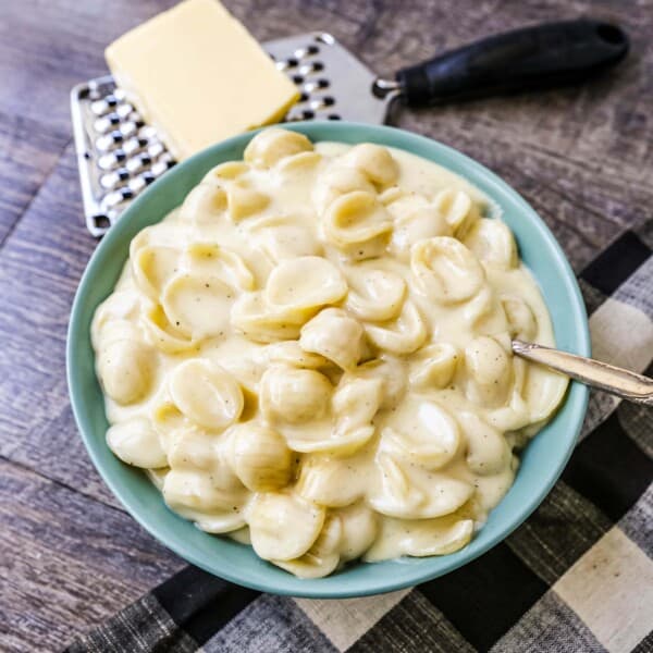 Panera Copycat White Cheddar Macaroni and Cheese The creamiest, richest homemade white cheddar macaroni and cheese. This is one of Panera's most popular recipes and now you can make a copycat recipe at home!