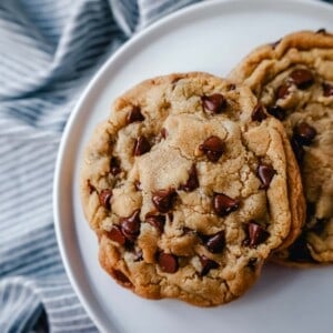 Chocolate Chip Cookie Recipe for Two. A quick and easy 15-minute start to finish chocolate chip cookie recipe for two people. This small-batch cookie recipe yields 2 to 3 cookies so perfect when you are craving cookies but don't want to make a big batch.